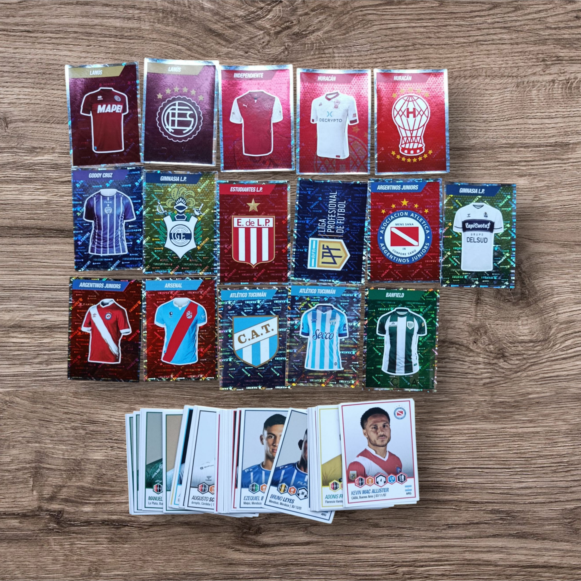 Lote 70 figuritas sin repetir de la Superliga del Fútbol Argentino 2022