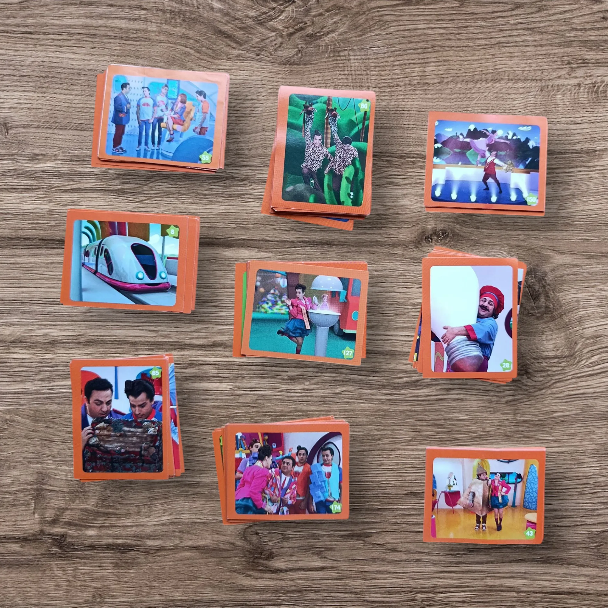 Lote 93 figuritas sin repetir Junior Express