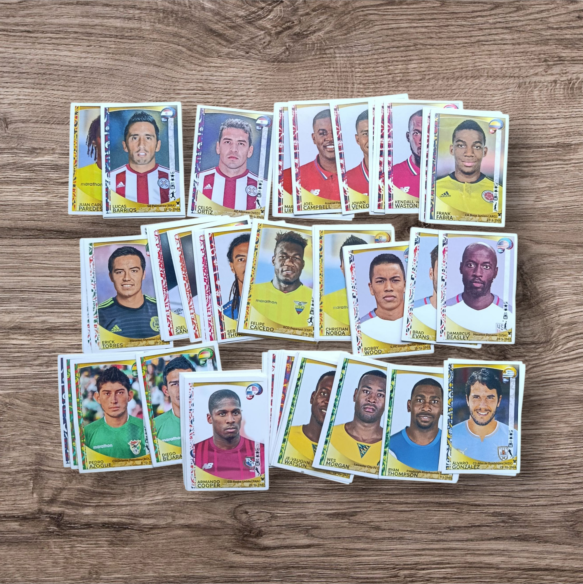 Lote 130 figuritas sin repetir Copa América 2016