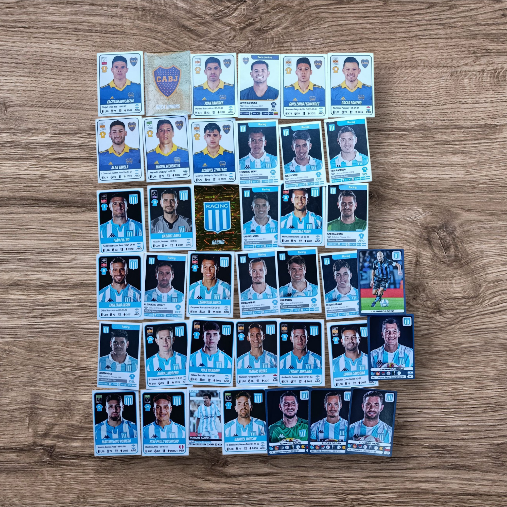 Lote 39 figuritas sin repetir Boca Juniors y Racing Club