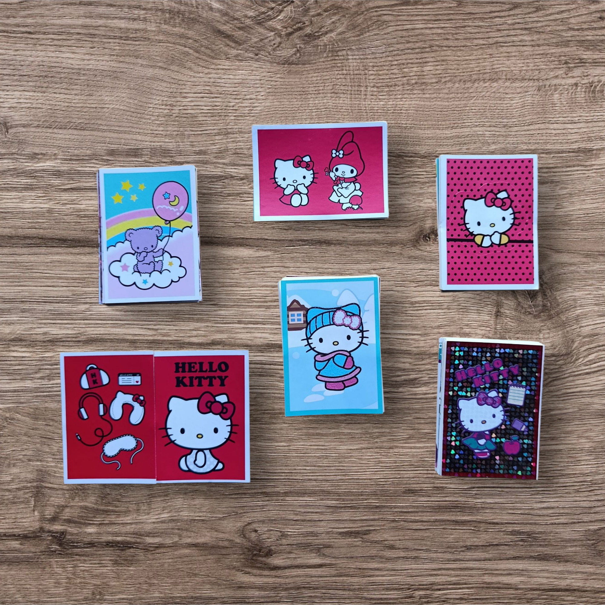 Lote 126 figuritas sin repetir Hello Kitty