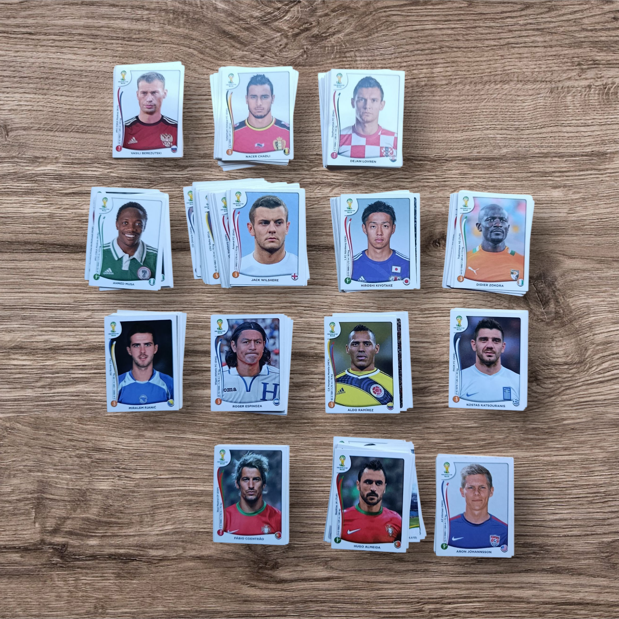 Lote 309 figuritas sin repetir Mundial Brasil 2014