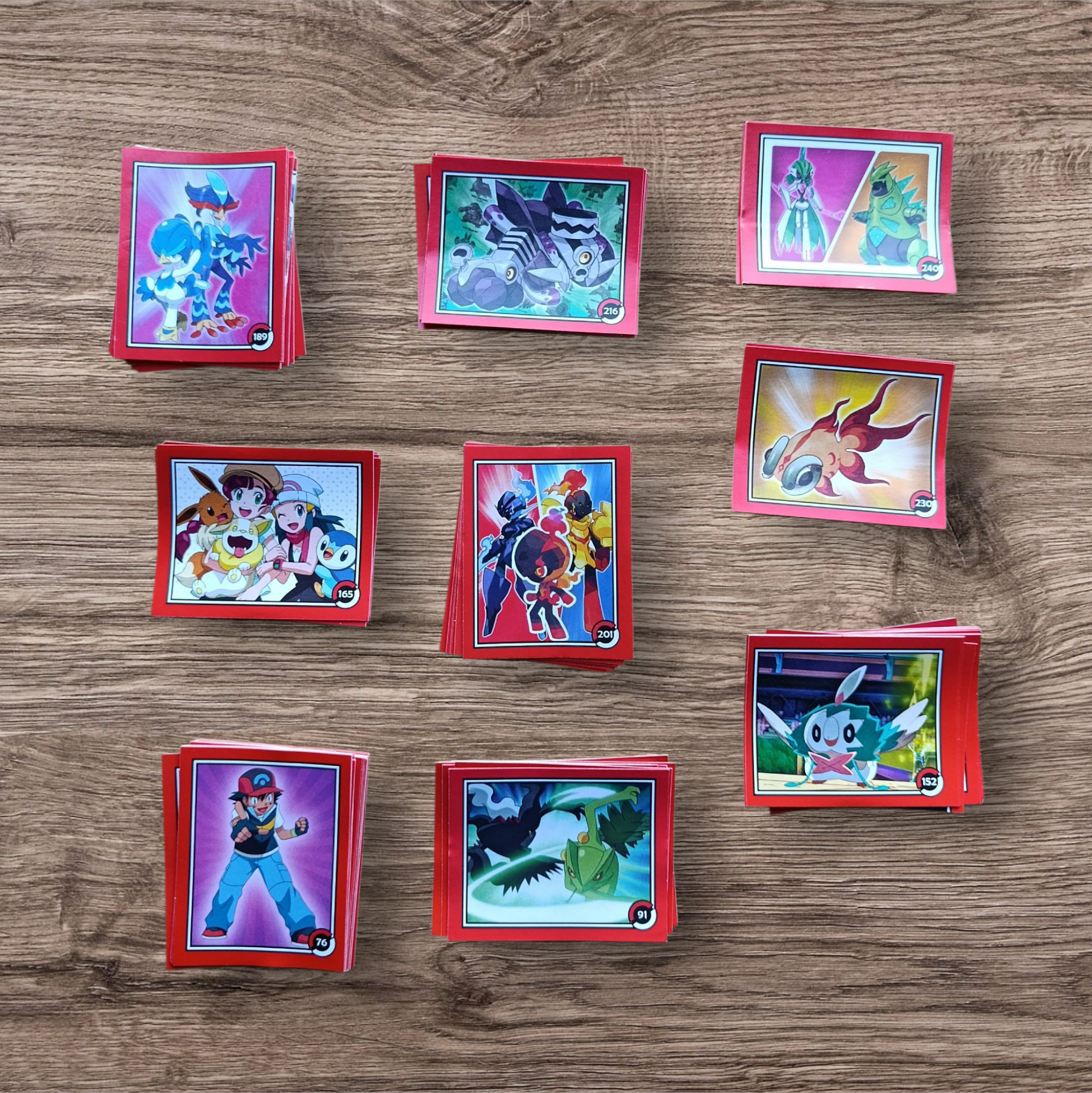Lote 113 figuritas sin repetir Pokemon