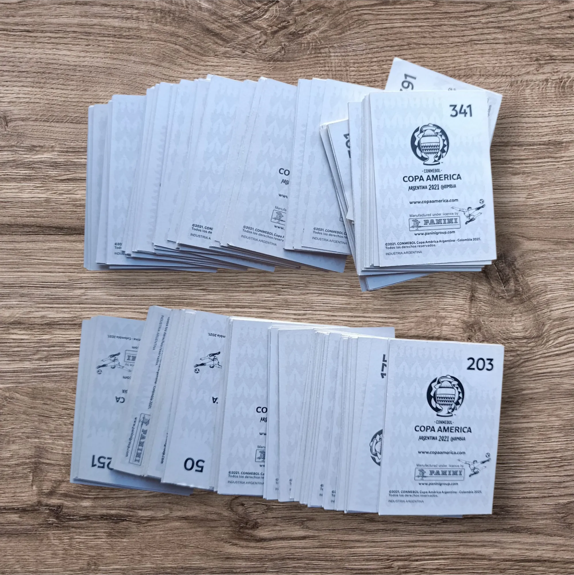 Lote 242 figuritas Copa América 2021
