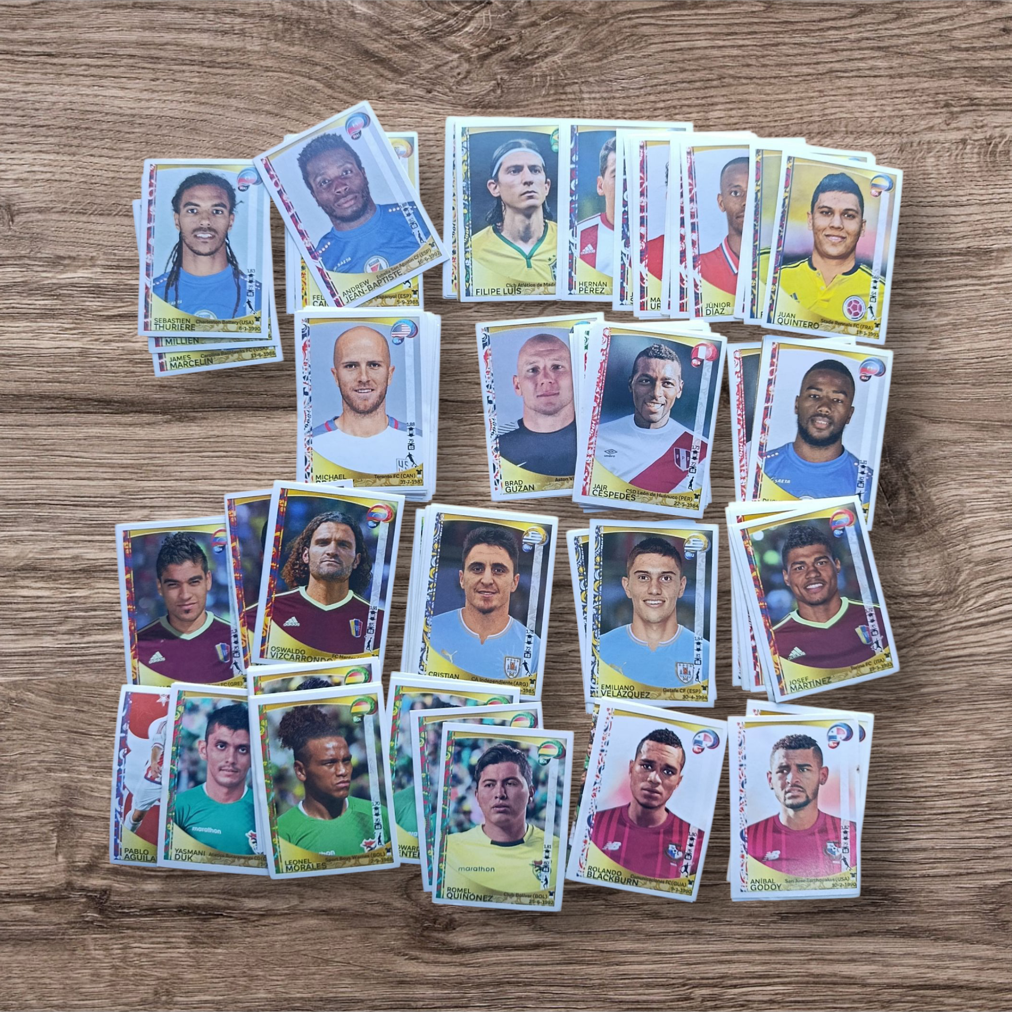 Lote 146 figuritas sin repetir Copa América 2016