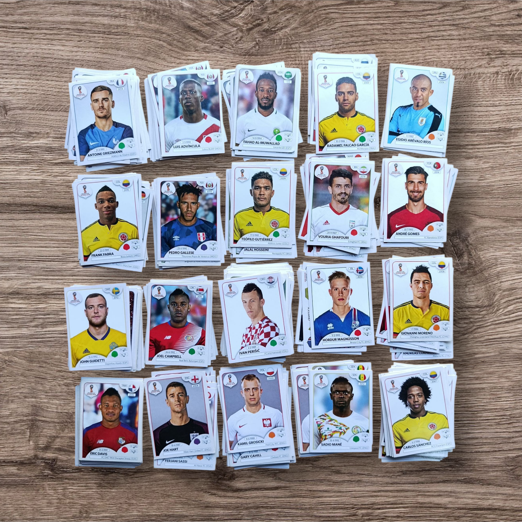 Lote 339 figuritas sin repetir Mundial Rusia 2018