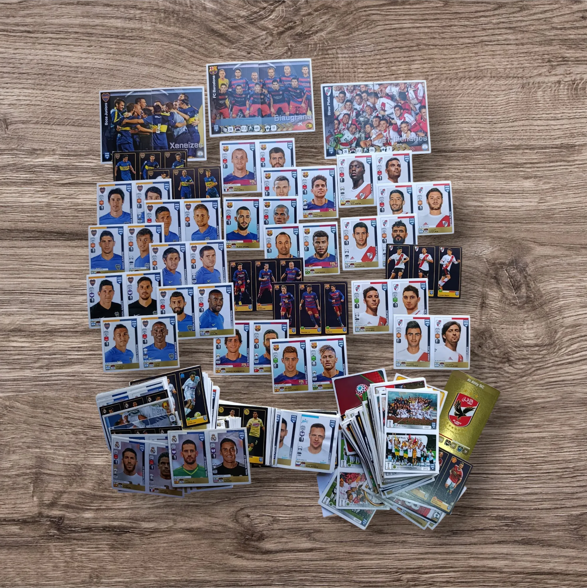Lote 360 figuritas sin repetir FIFA 354 2016