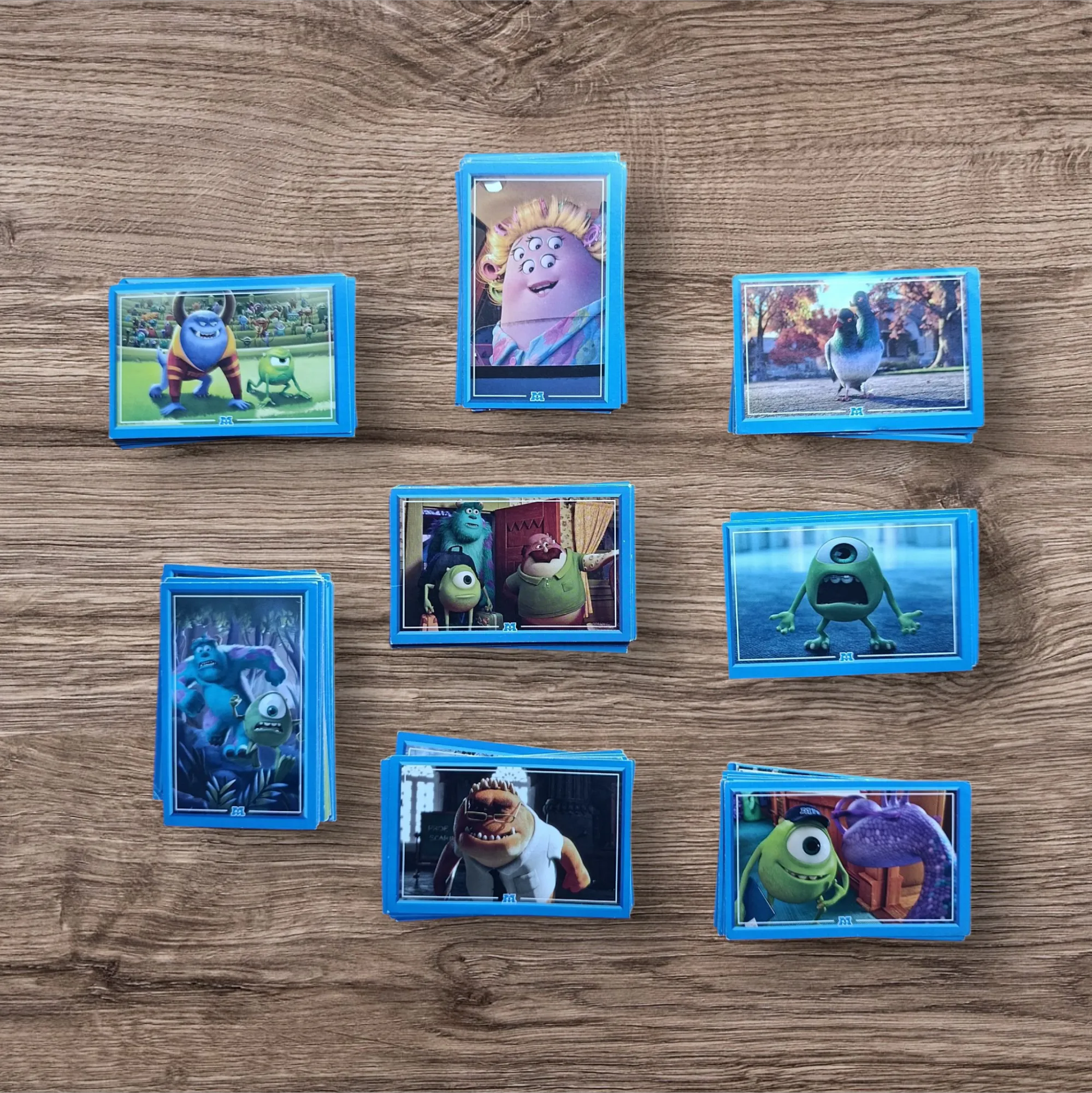 Lote 89 figuritas sin repetir Monster University