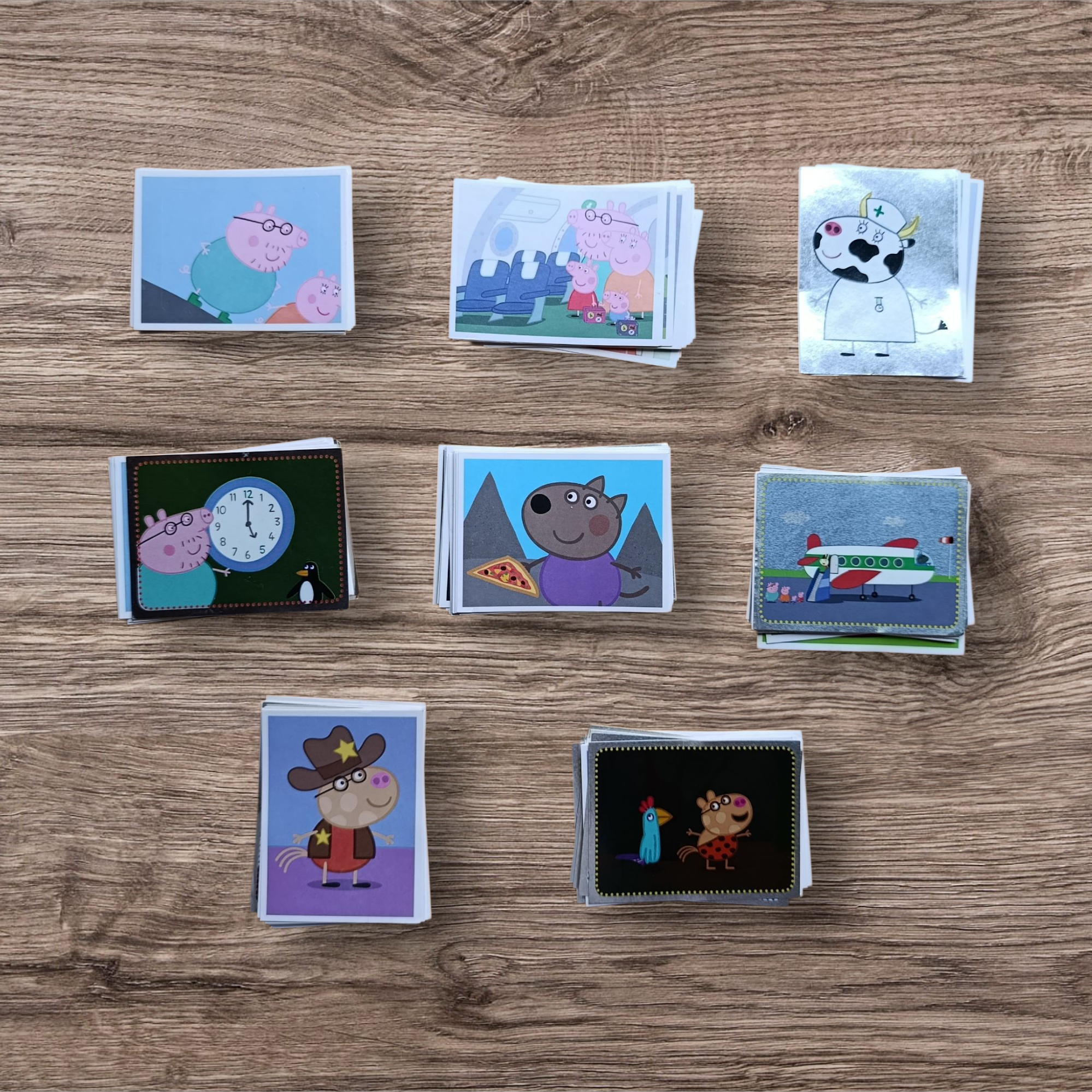 Lote 151 figuritas sin repetir Peppa Pig