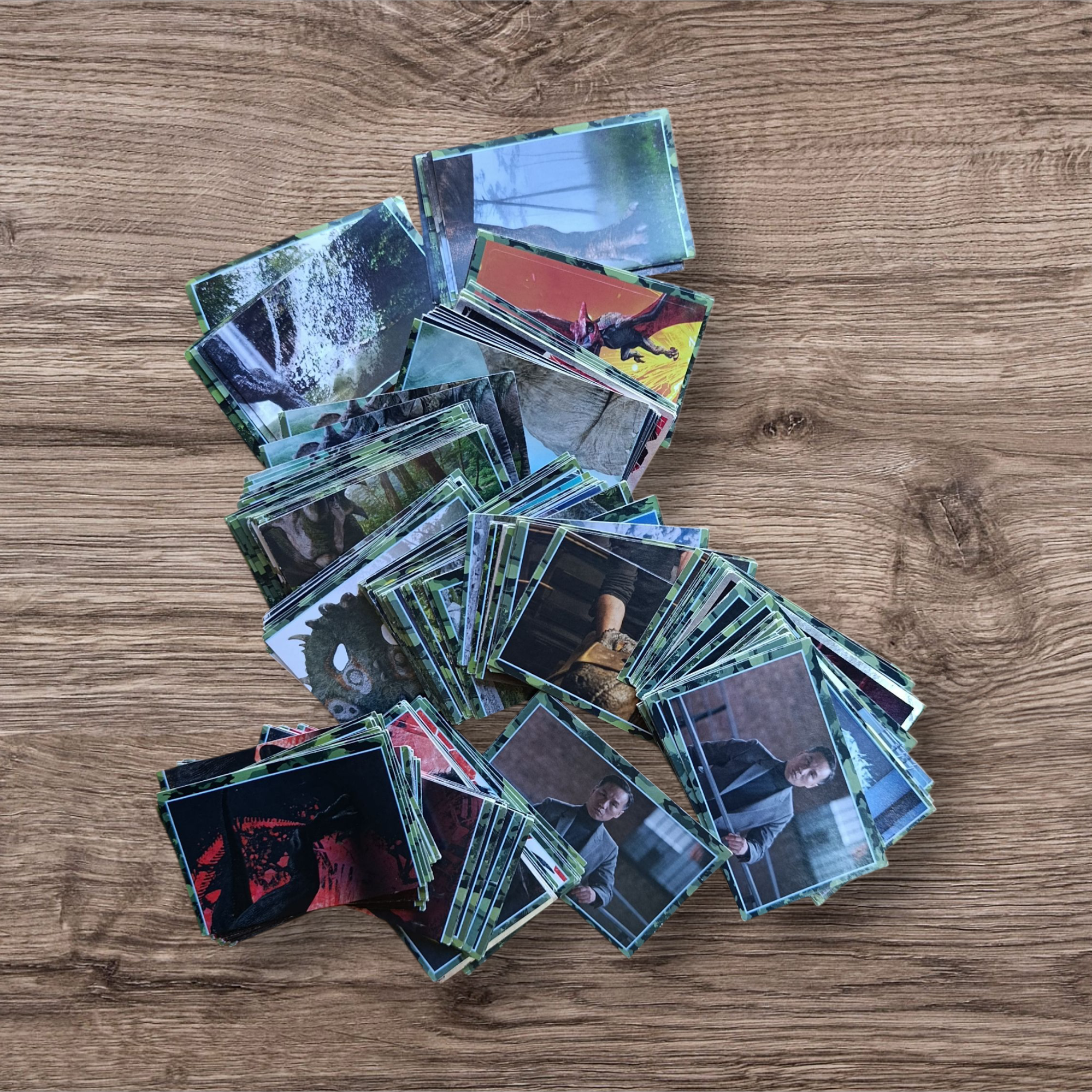 Lote 311 figuritas Jurassic World El reino caido