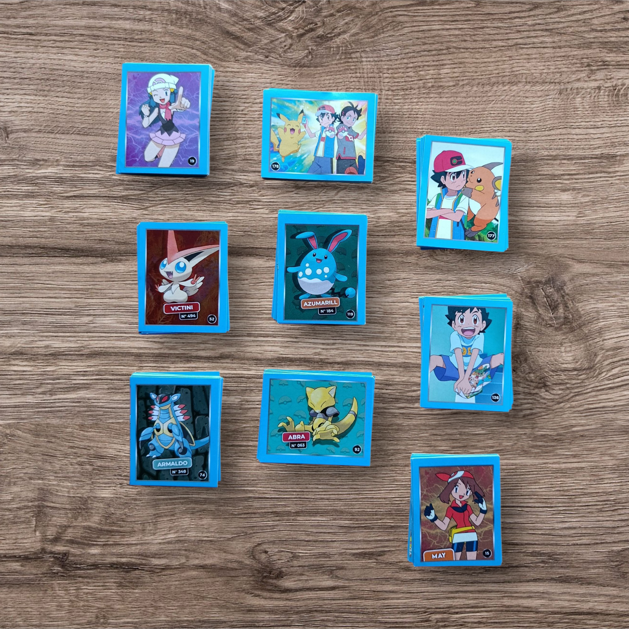 Lote 152 figuritas sin repetir Pokemon