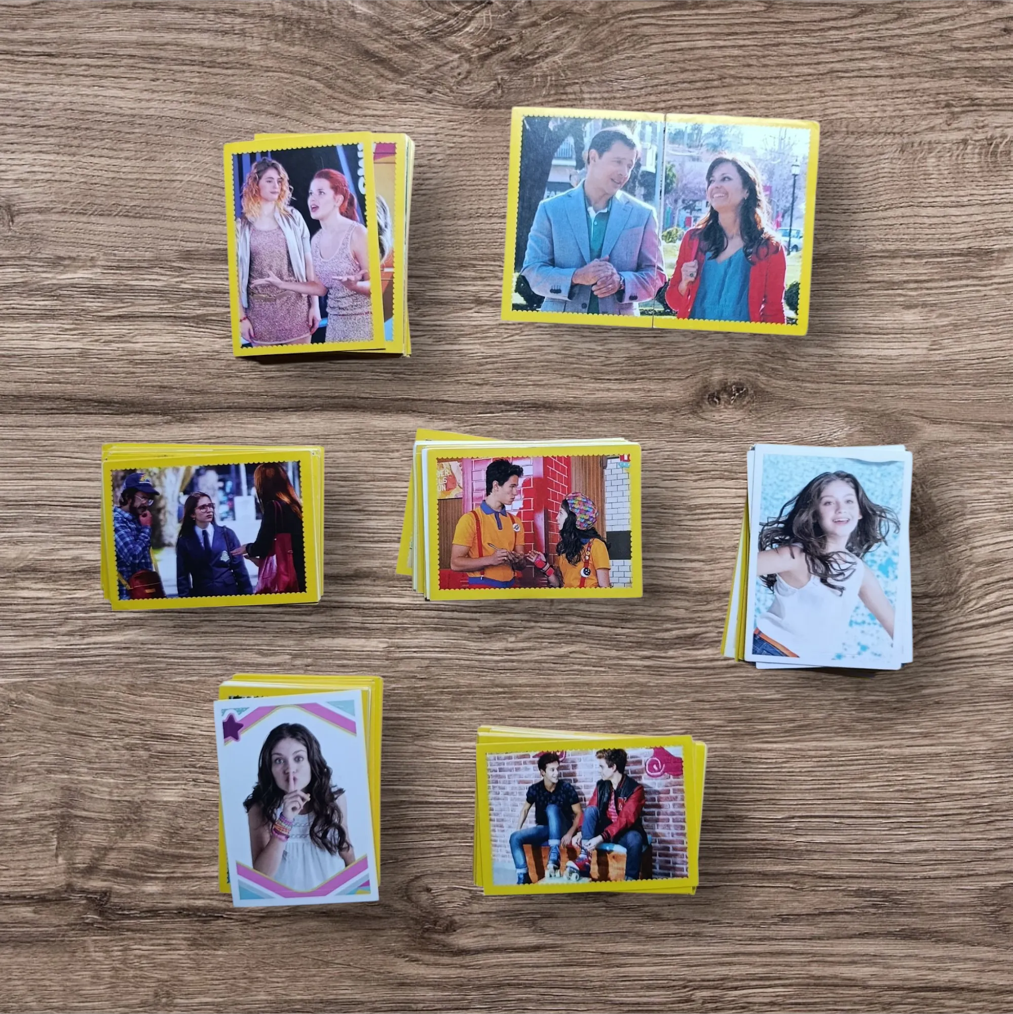 Lote 187 figuritas sin repetir de Soy Luna, de Panini