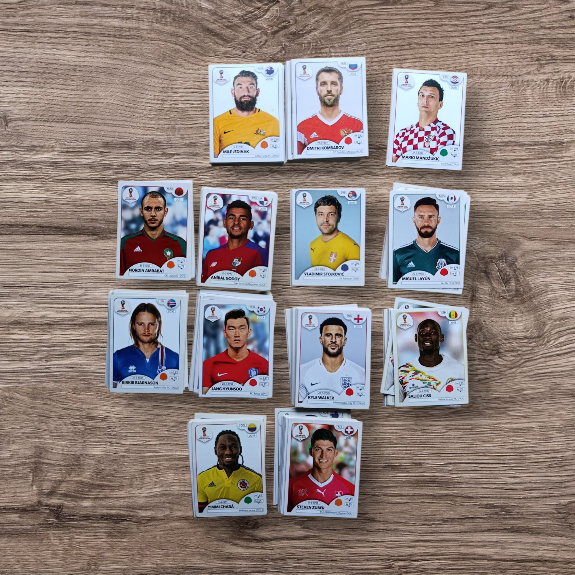 Lote 331 figuritas sin repetir Mundial Rusia 2018