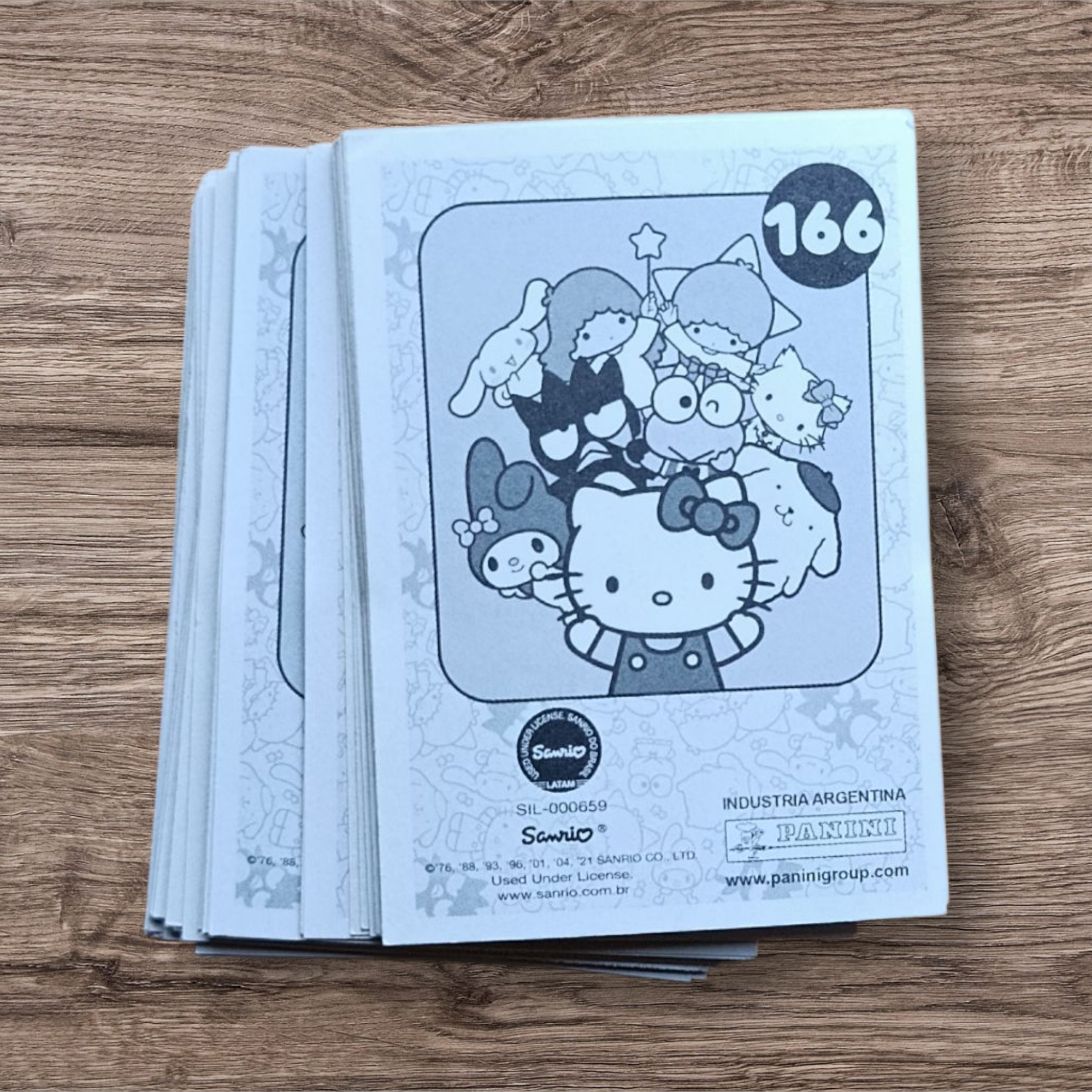 Lote 66 figuritas sin repetir Hello Kitty