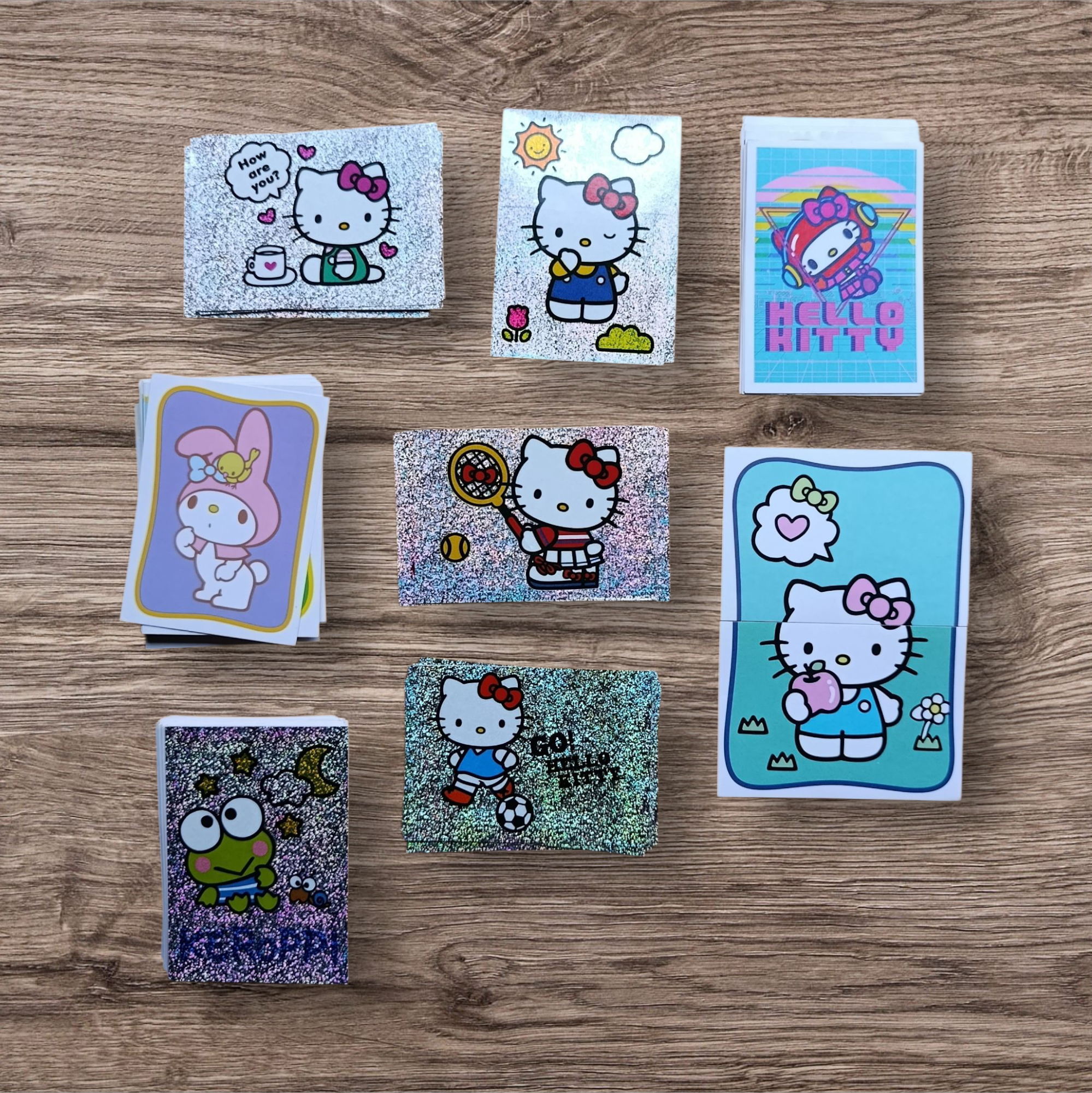 Lote 131 figuritas sin repetir Hello Kitty