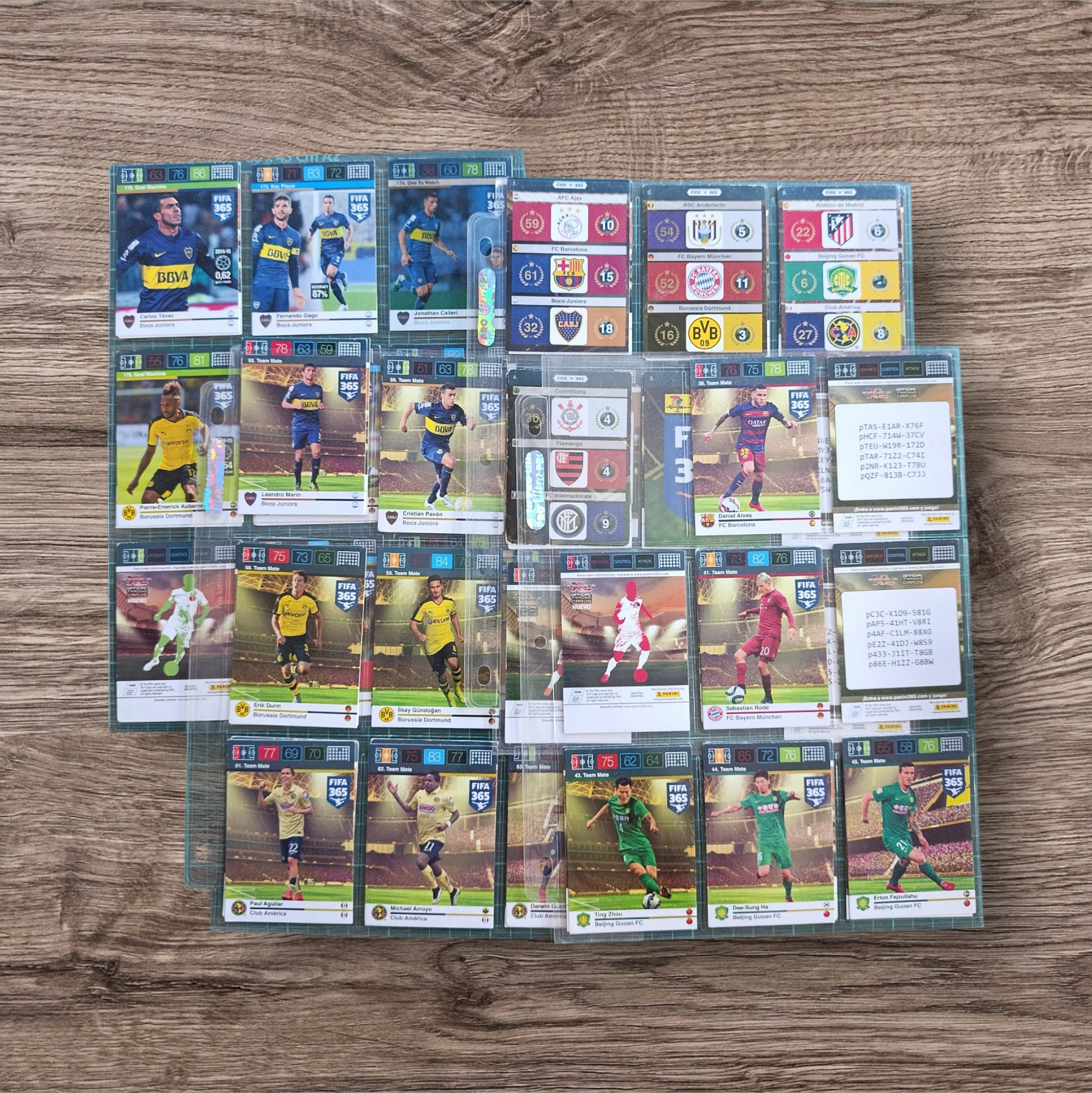 Lote 166 cartas Adrenalyn + 11 folios ultra pro platinum