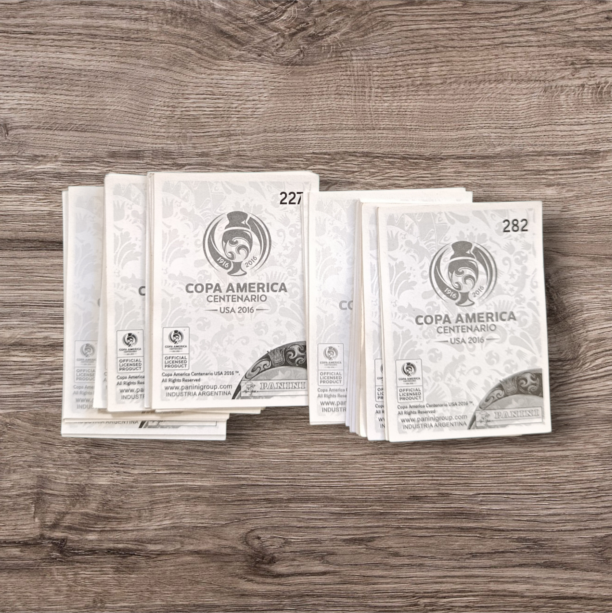 Lote 27 figuritas sin repetir Copa América 2016
