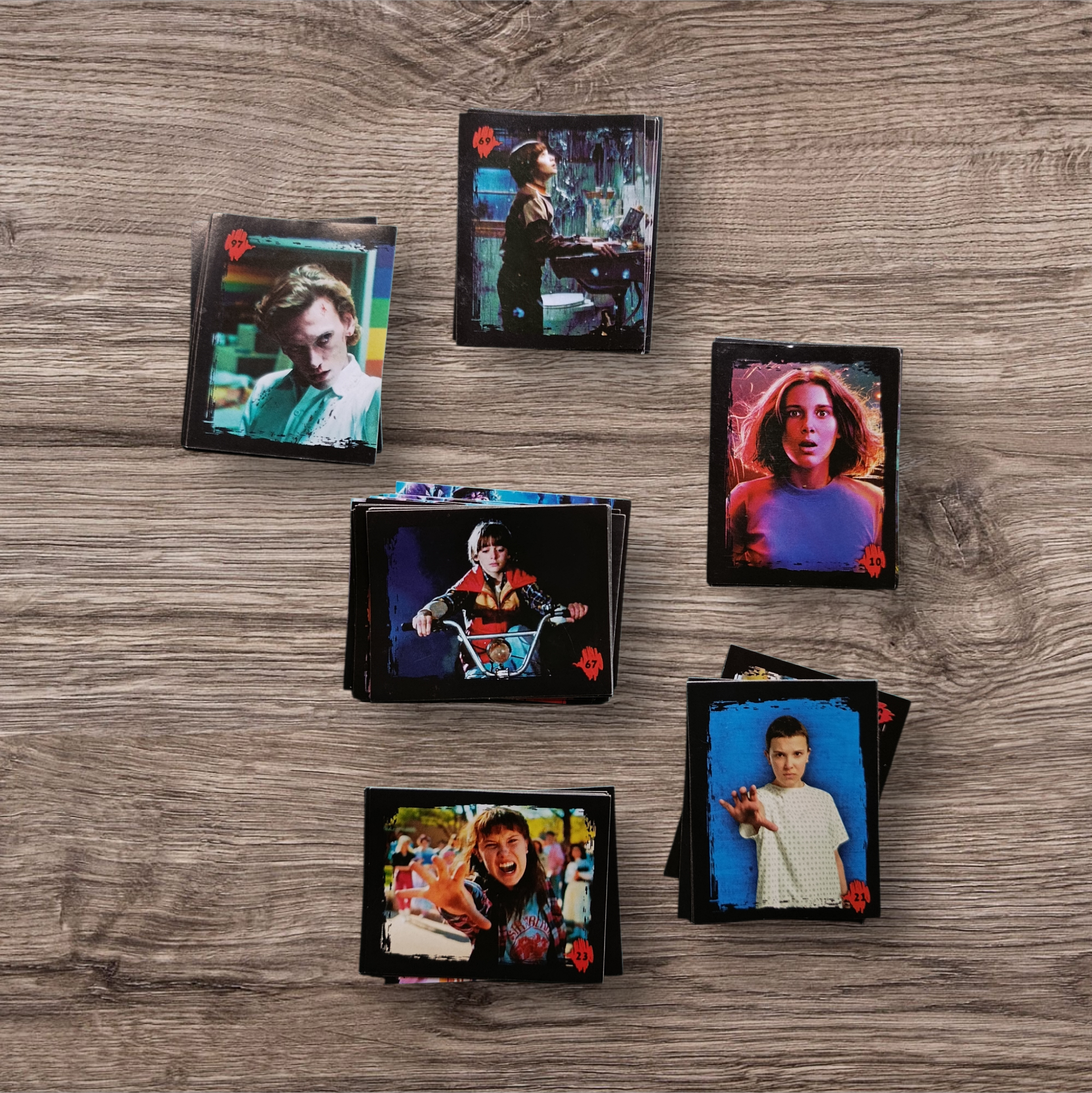 Lote 50 figuritas Stranger Things