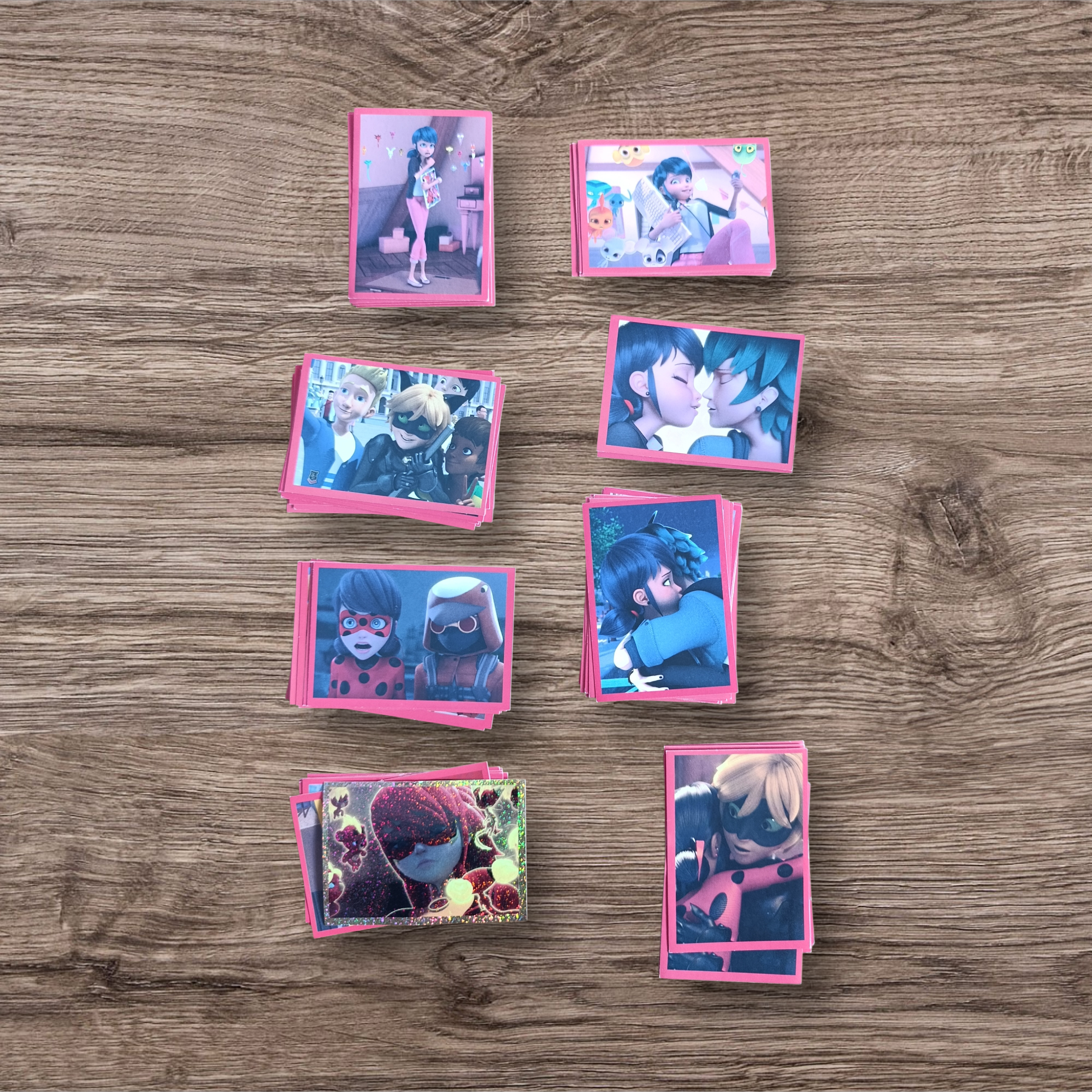 Lote 71 figuritas Miraculous