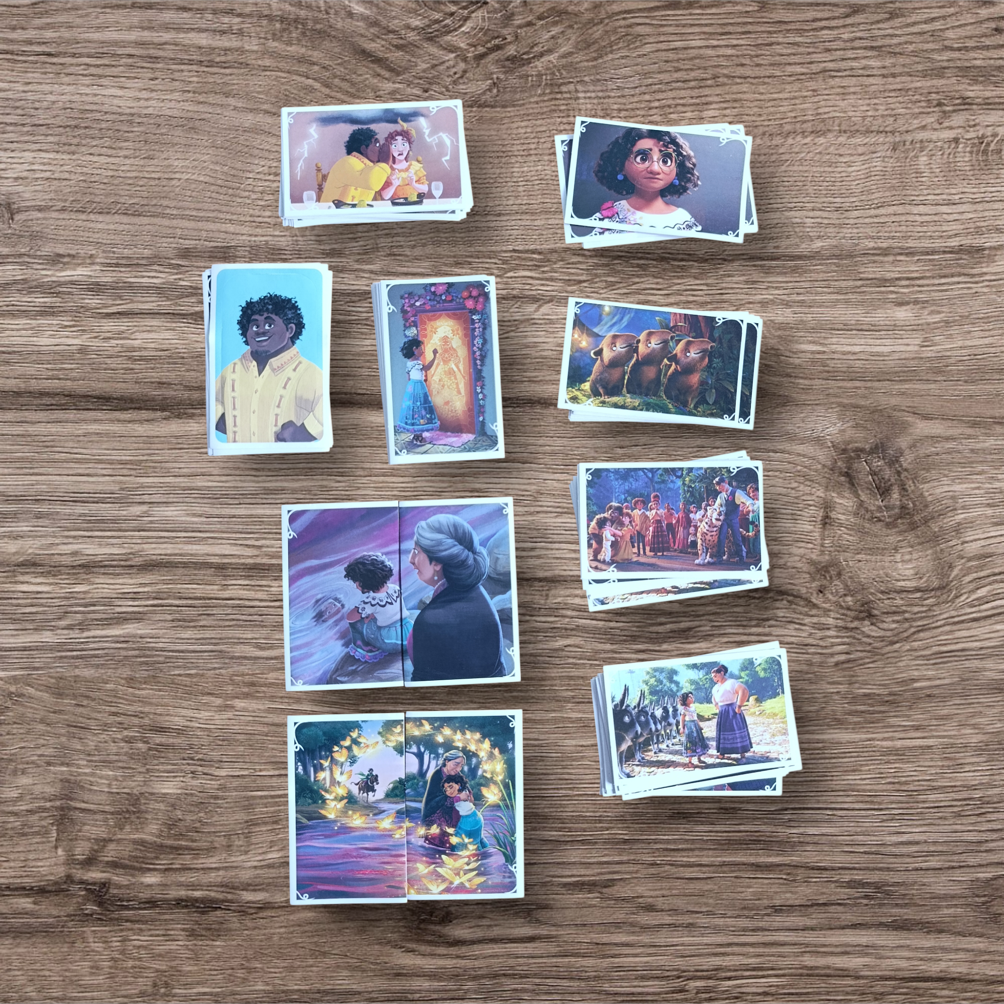 Lote 86 figuritas Encanto