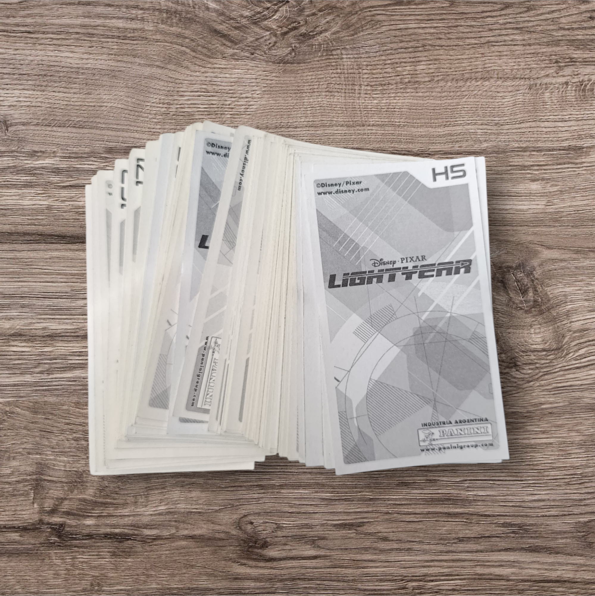 Lote 68 figuritas sin repetir Lightyear