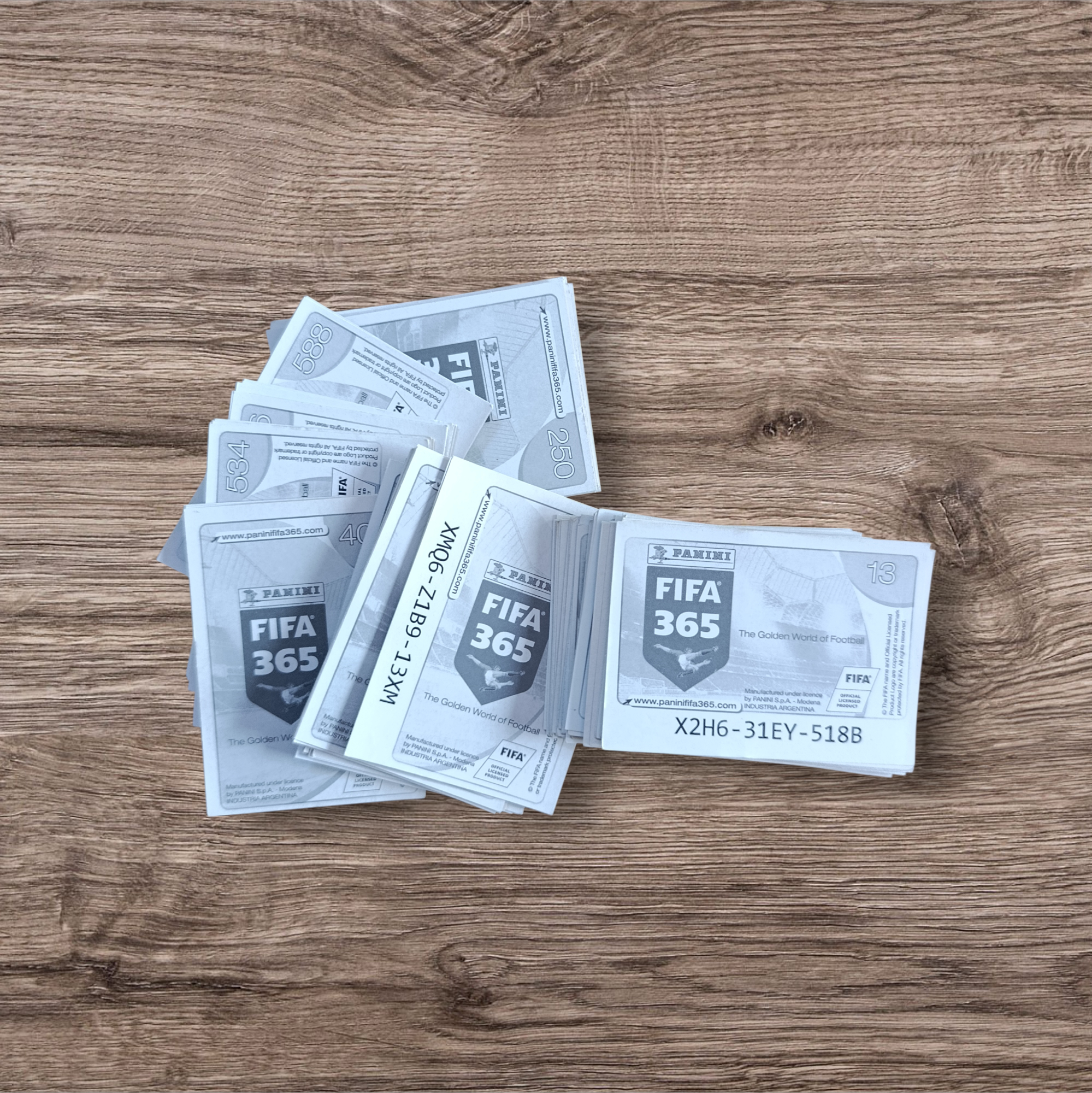 Lote 107 figuritas sin repetir FIFA 365 2017