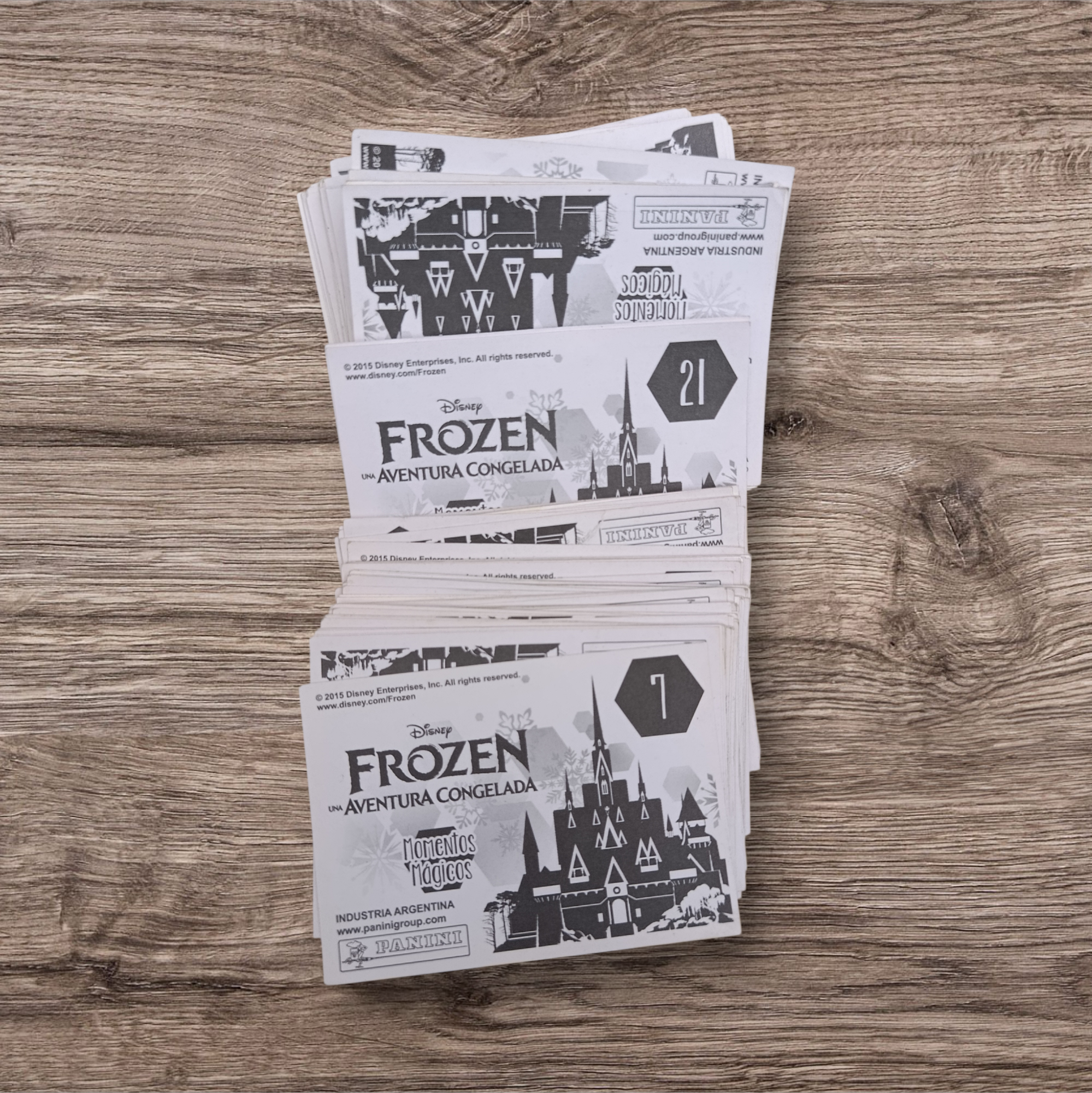 Lote 106 figuritas Frozen La aventura congelada