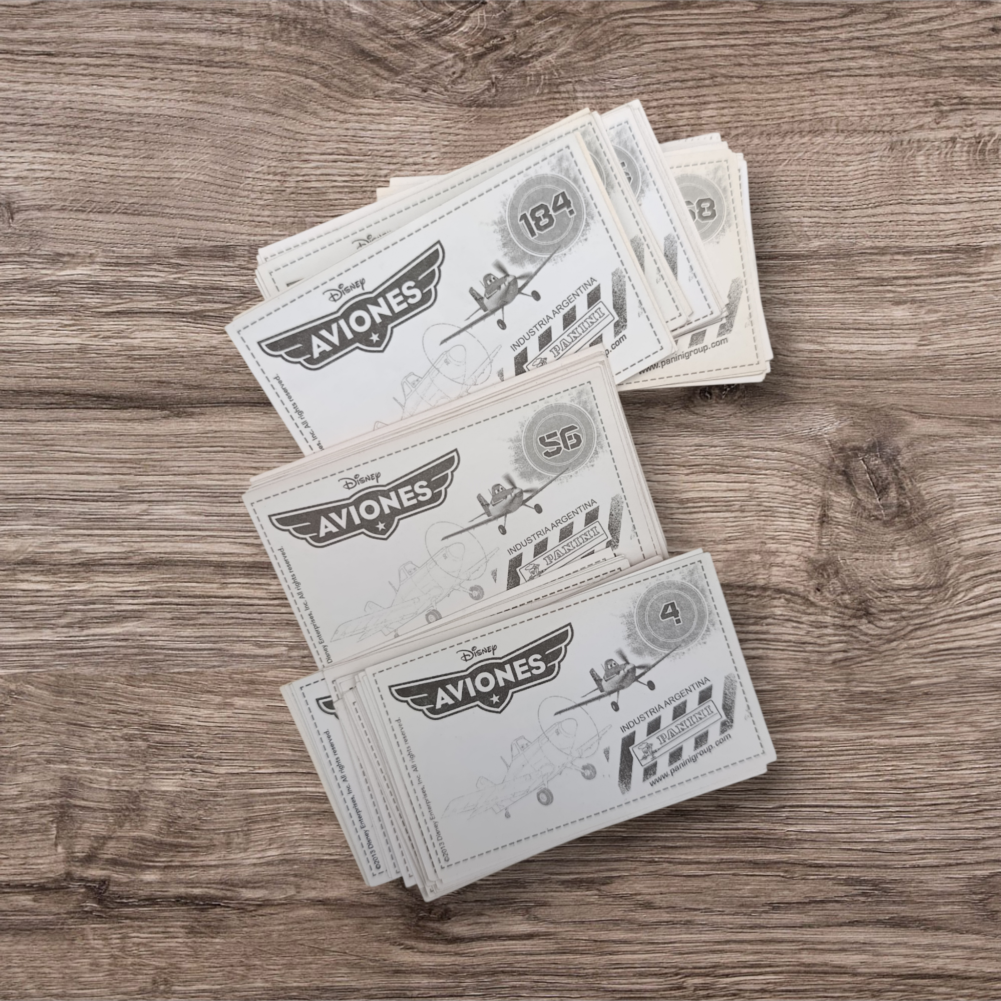 Lote 105 figuritas sin repetir Aviones