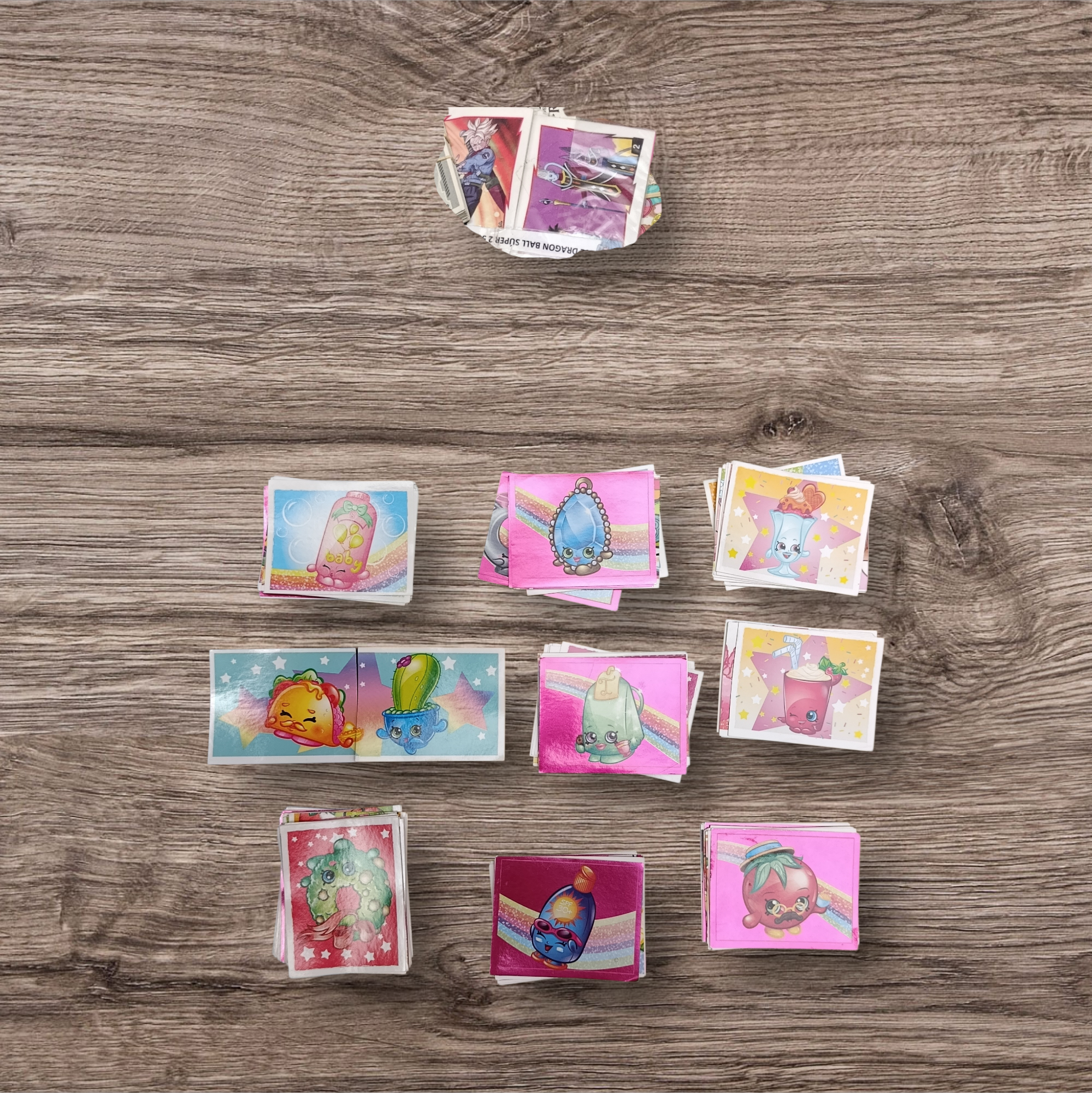 Lote 126 figuritas sin repetir Shopkins