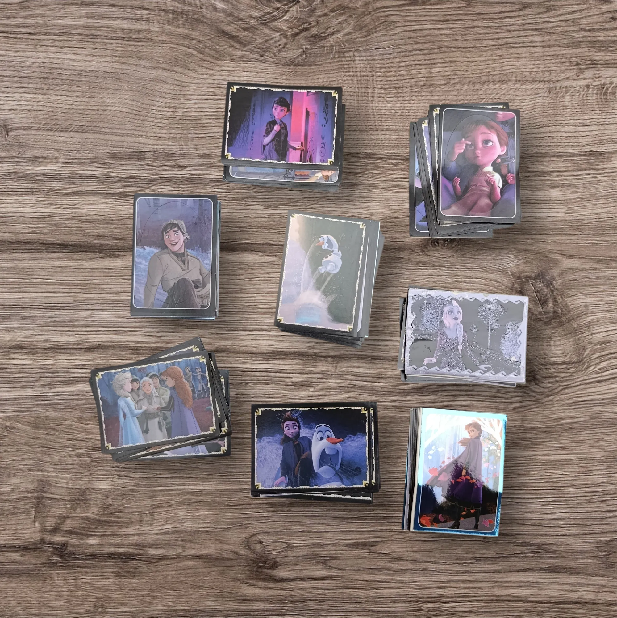 Lote 165 figuritas sin repetir Frozen 2