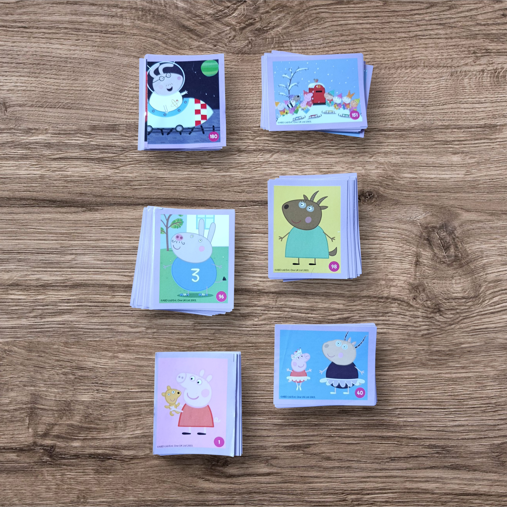 Lote 79 figuritas sin repetir Peppa Pig