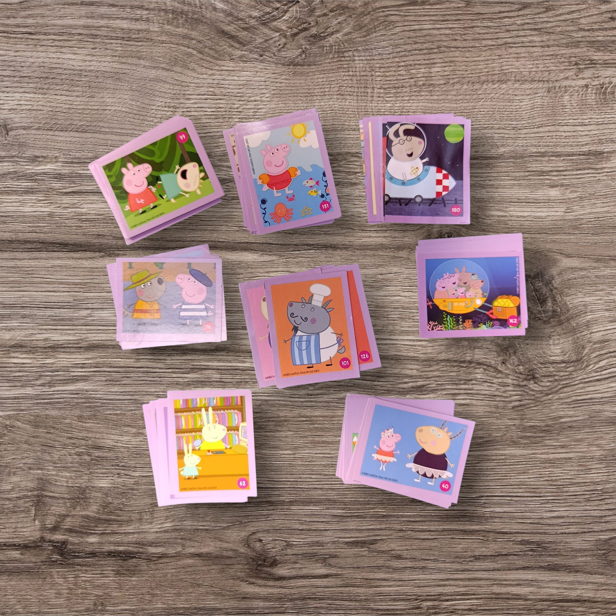 Lote 100 figuritas sin repetir Peppa Pig