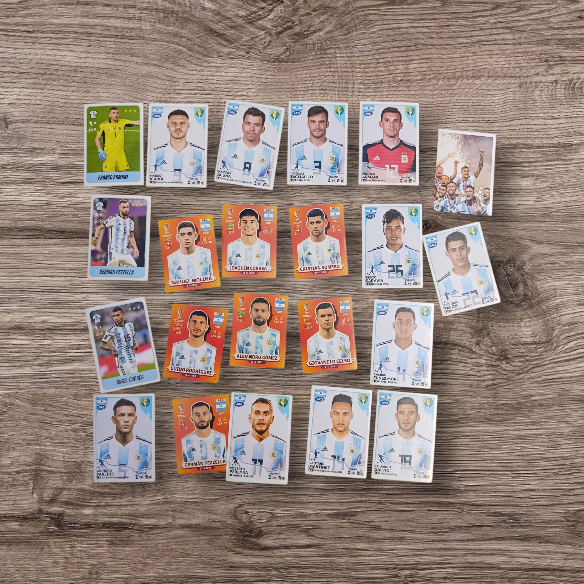 Lote 22 figuritas Selección Argentina