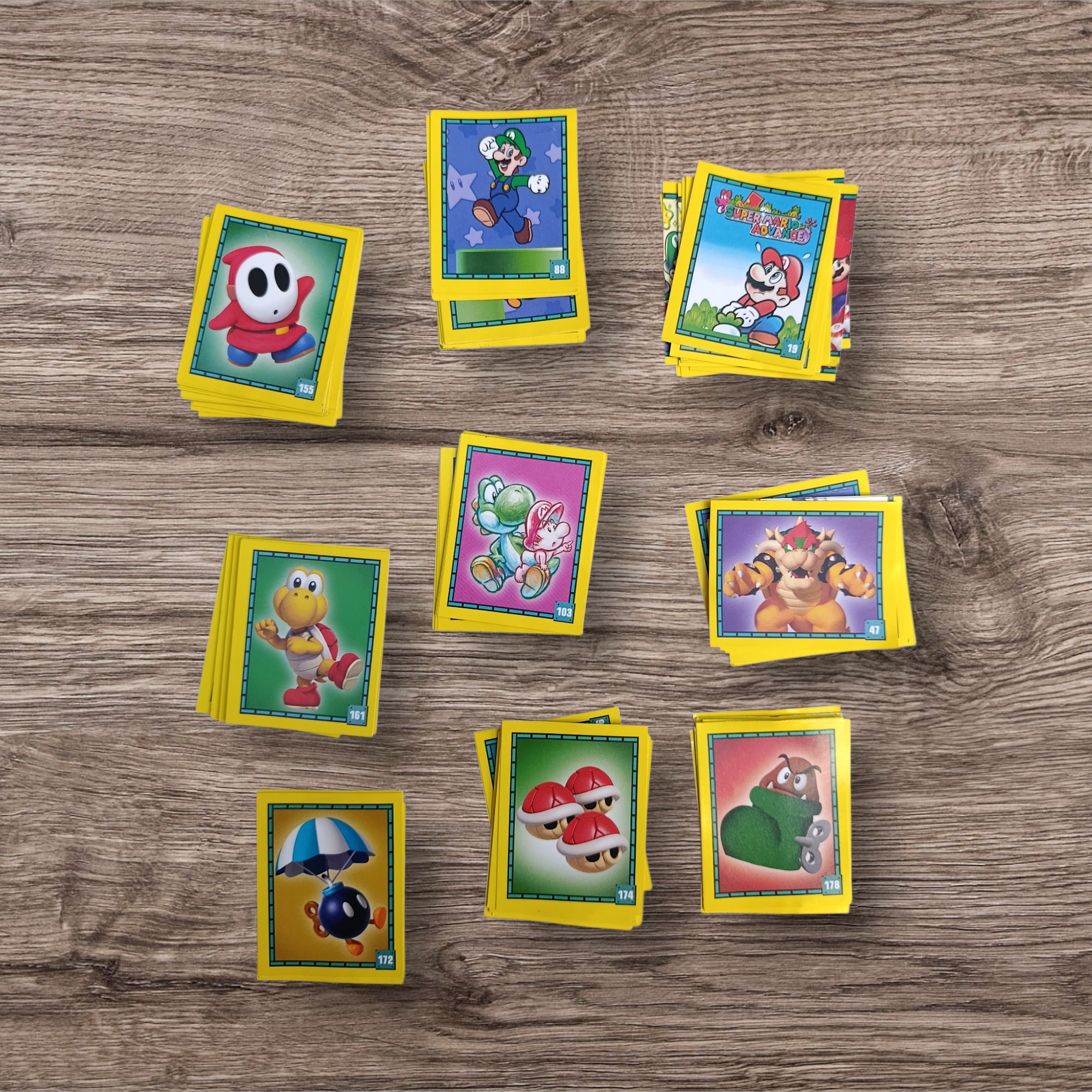 Lote 130 figuritas Mario Bros