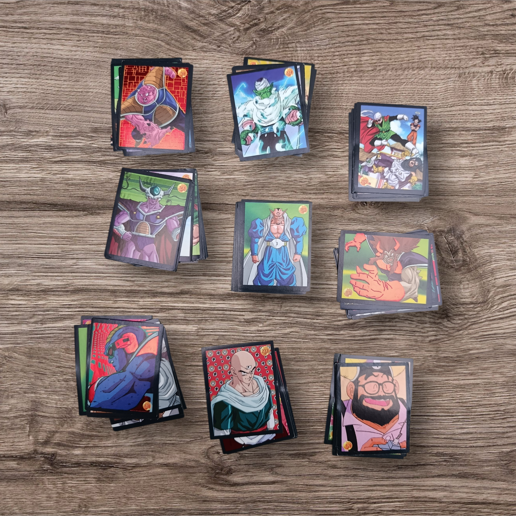 Lote 106 figuritas sin repetir Dragon Ball