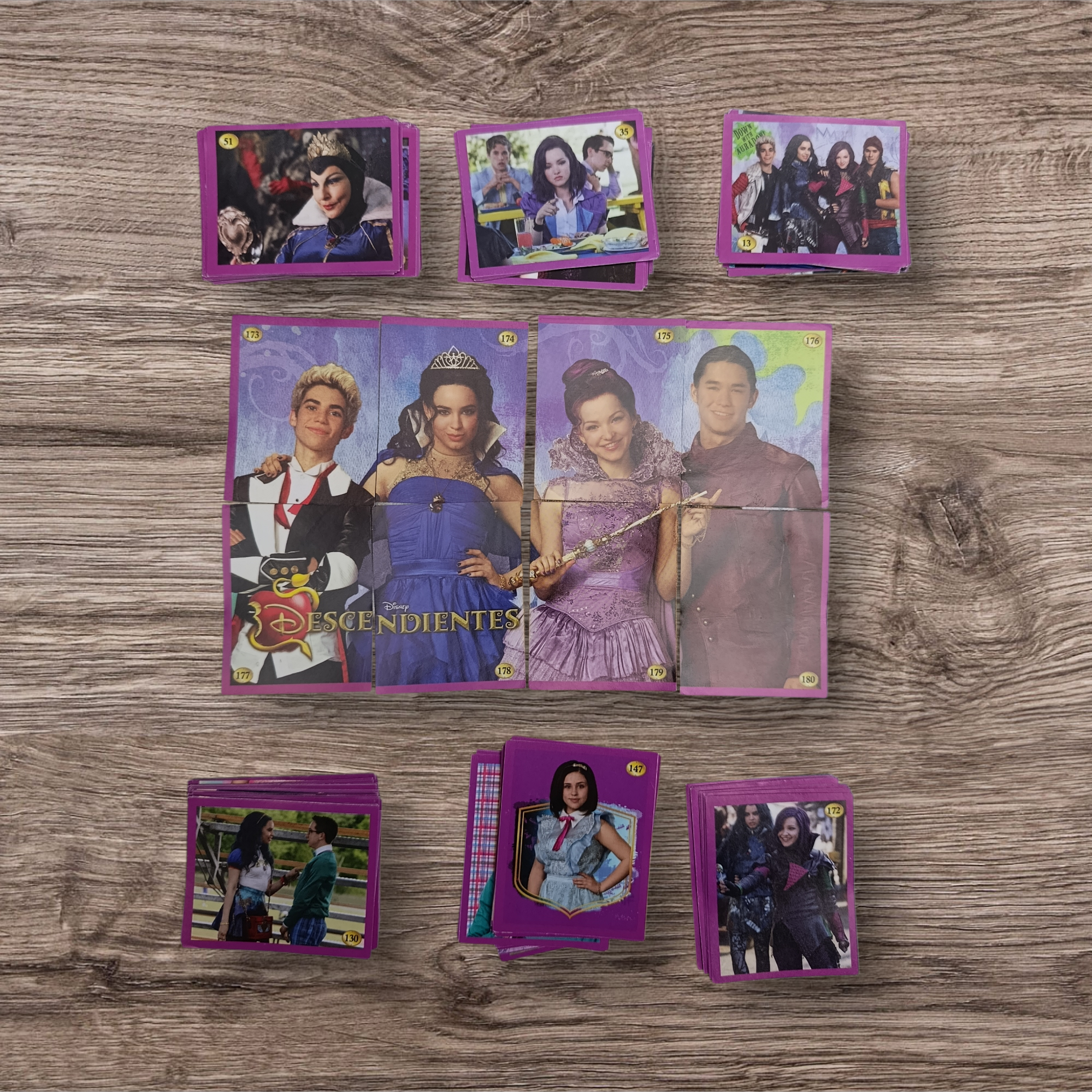 Lote 154 figuritas sin repetir Descendientes 3
