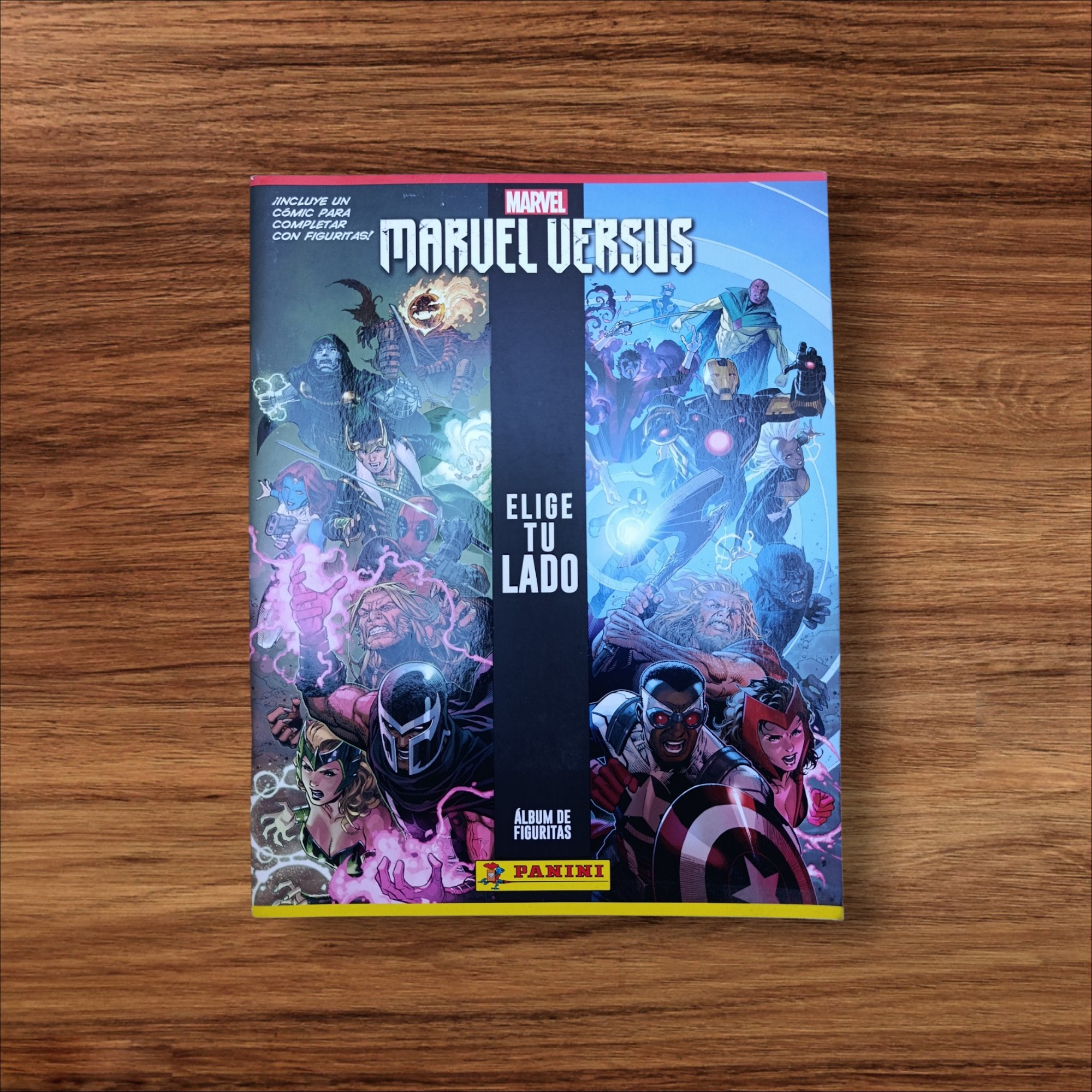 Álbum Vacío Marvel Versus (Panini) Con Cómic Incluido