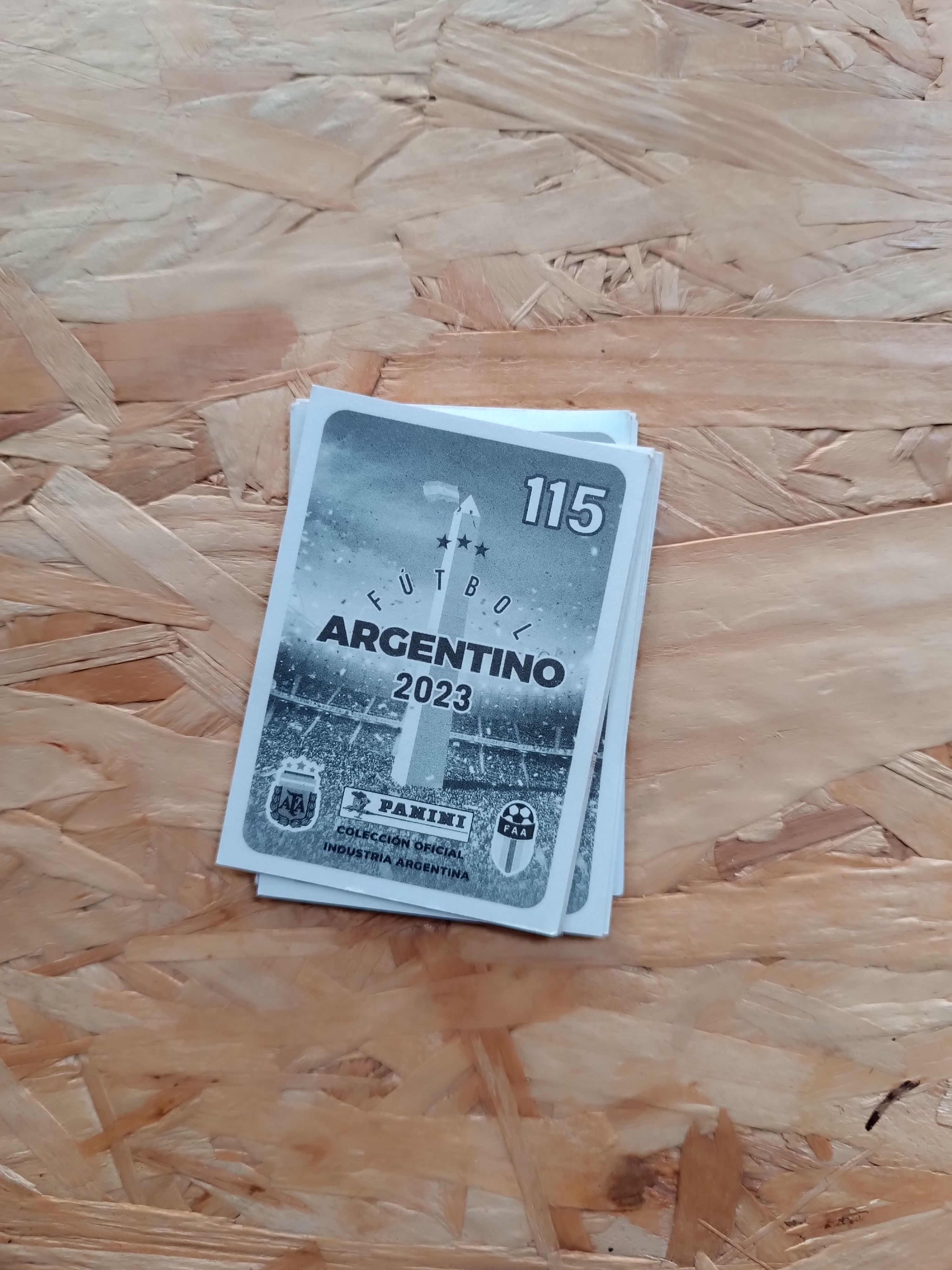 Lote 12 figuritas sin repetir Boca Juniors 2023