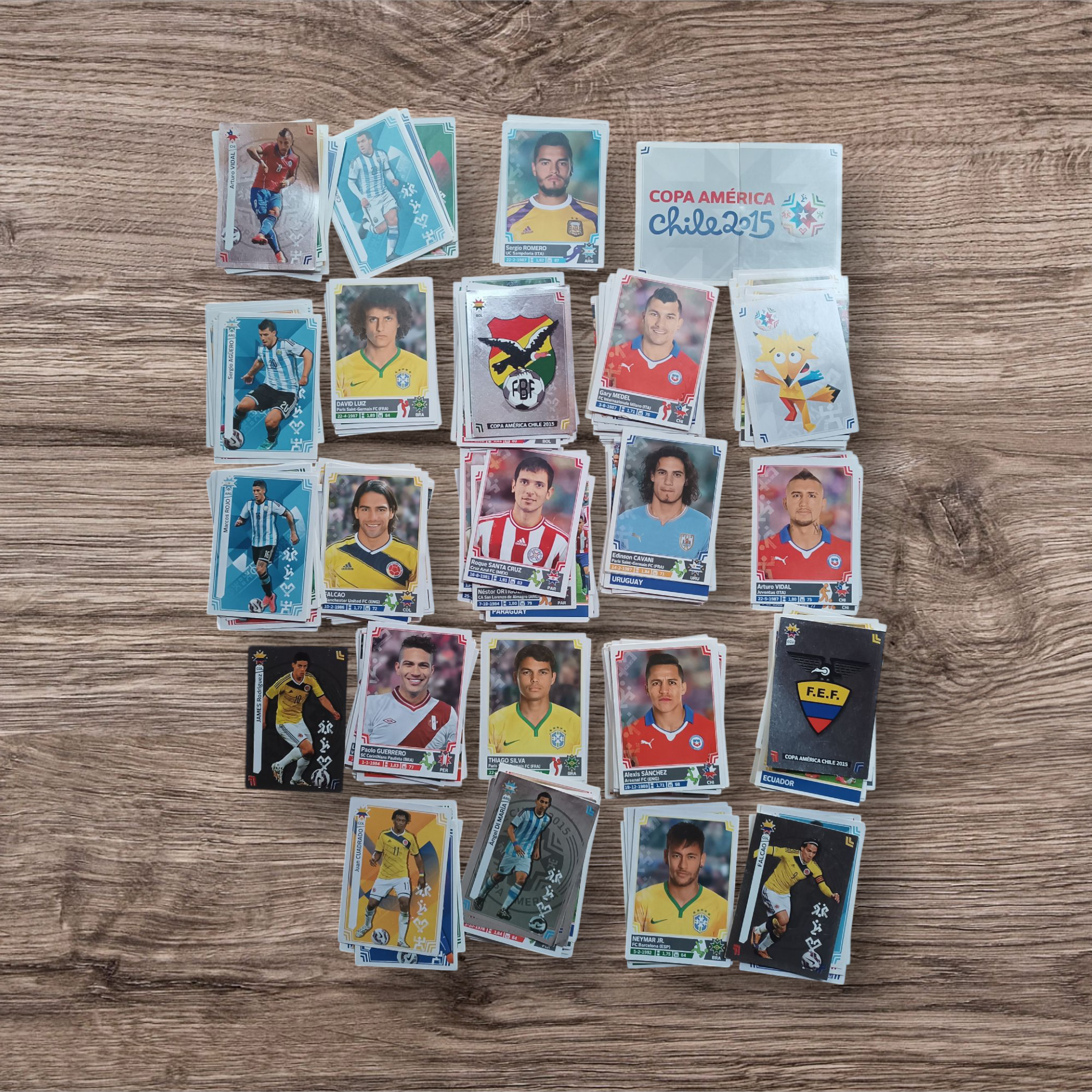 Lotazo 311 figuritas sin repetir Copa América 2015