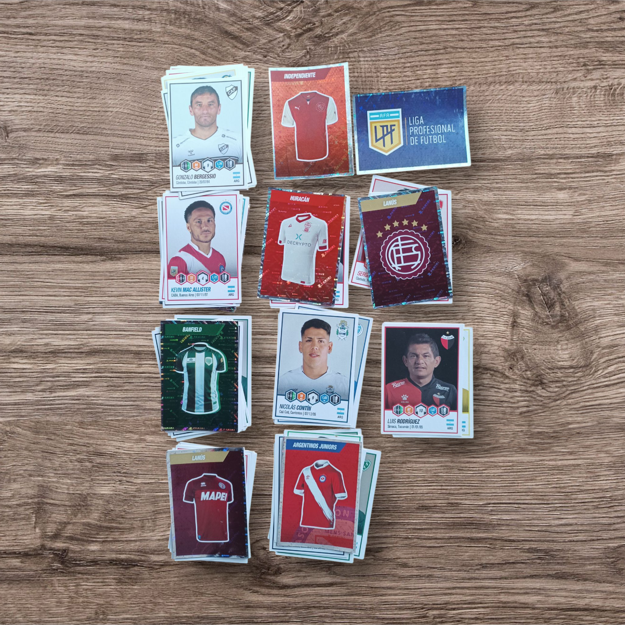 Lote 65 figuritas sin repetir Fútbol Argentino 2022