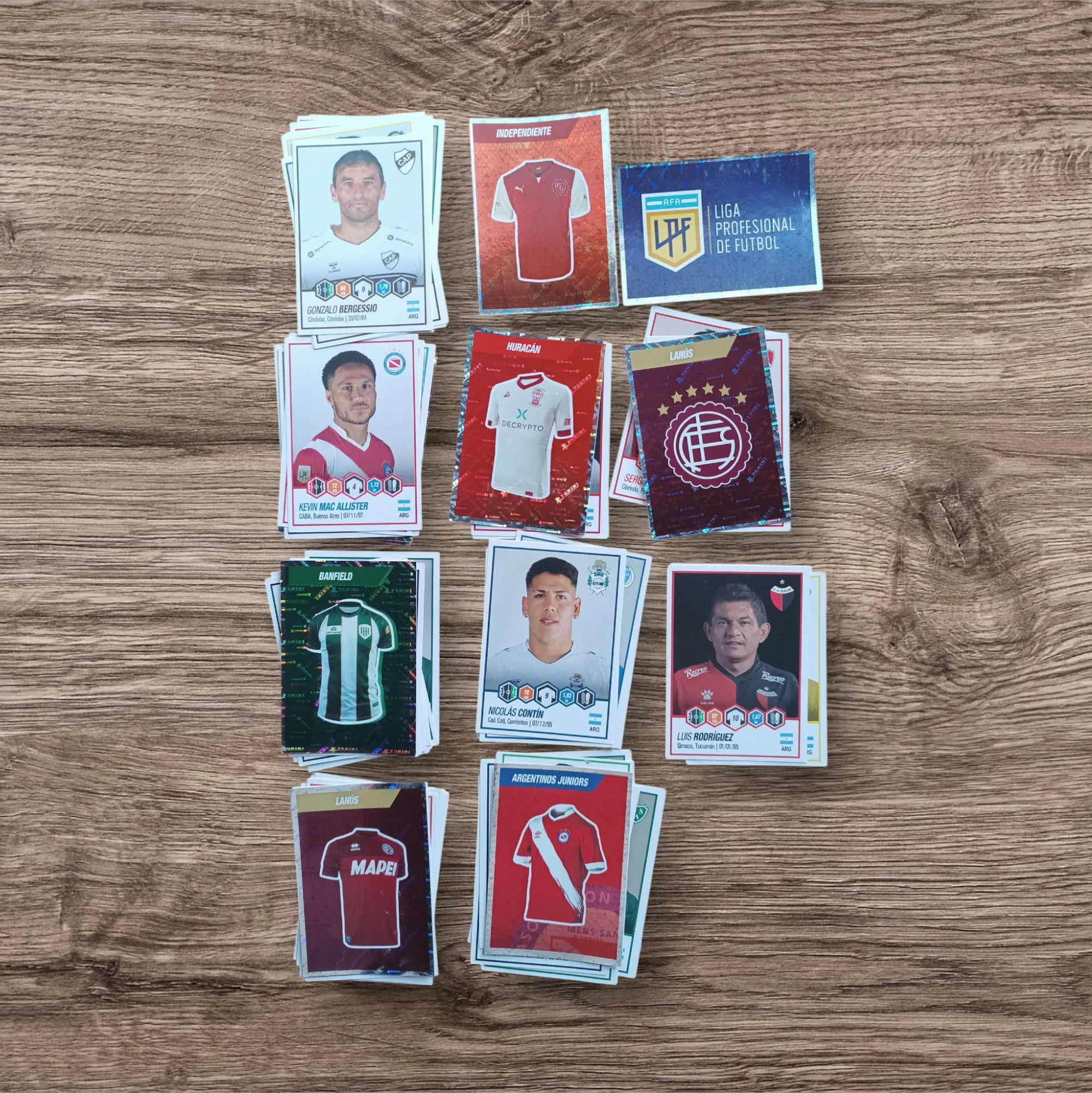 Lote 65 figuritas sin repetir Fútbol Argentino 2022