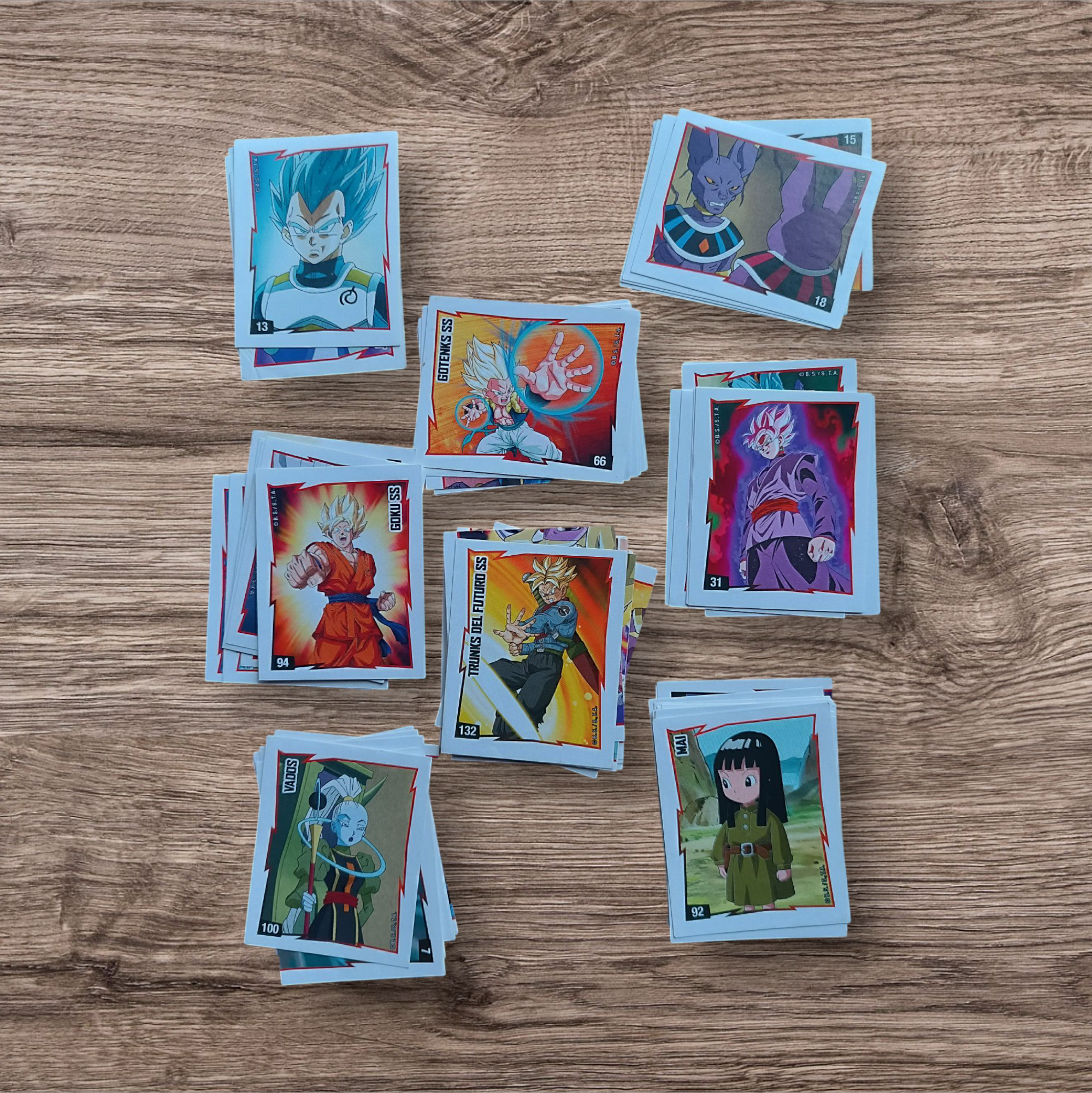 Lote 84 figuritas sin repetir Dragon Ball