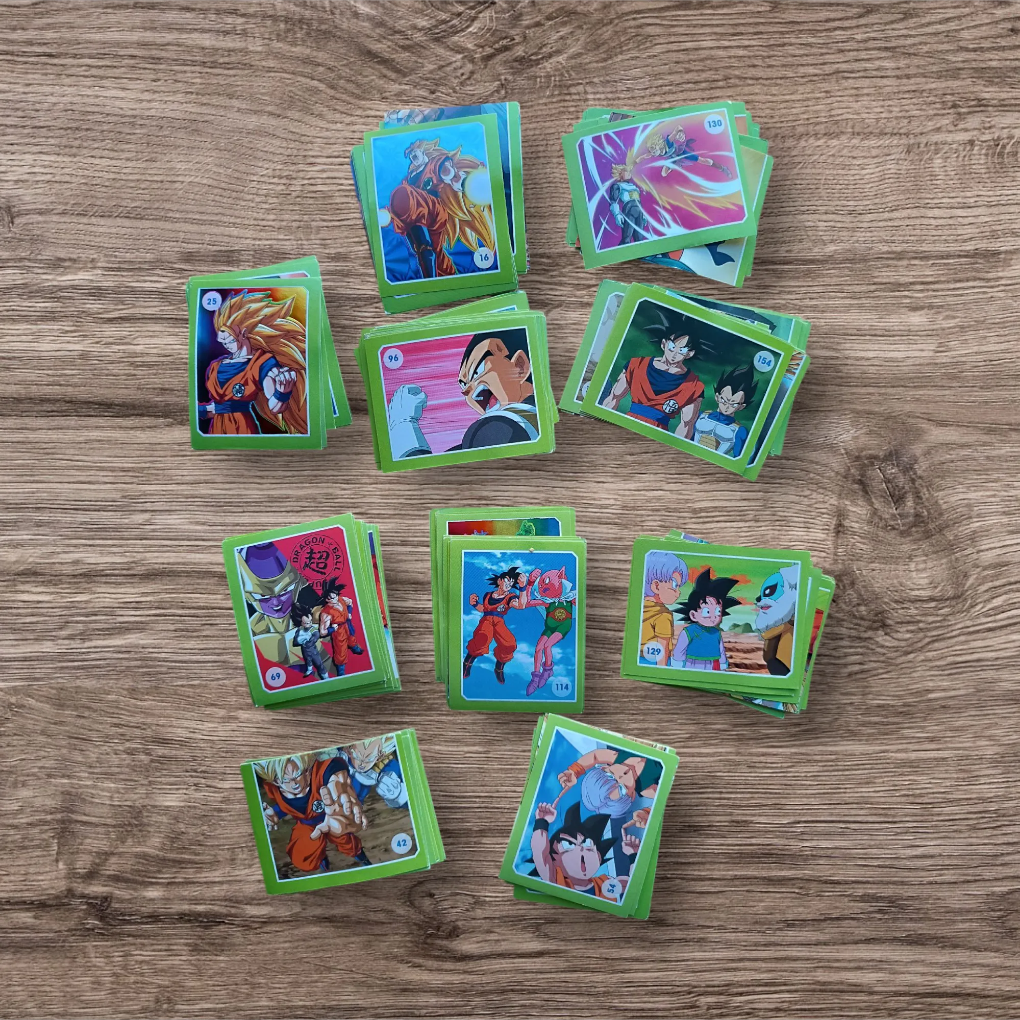 Lote 143 figuritas sin repetir Dragon Ball