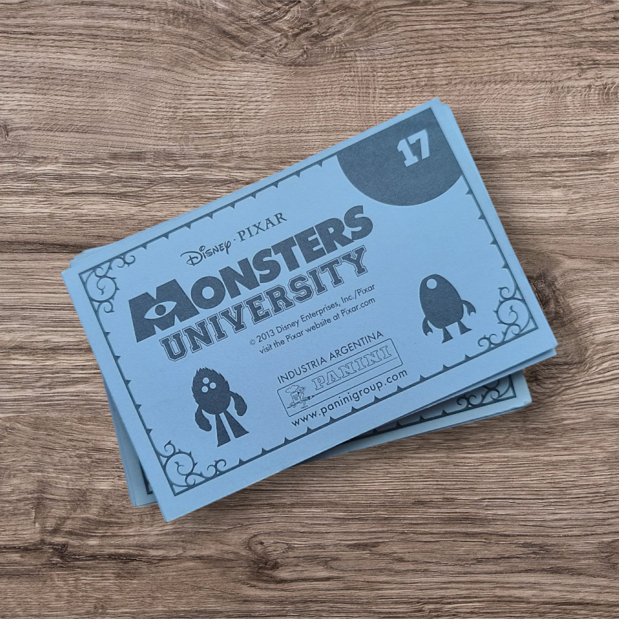 Lote 58 figuritas sin repetir Monsters University