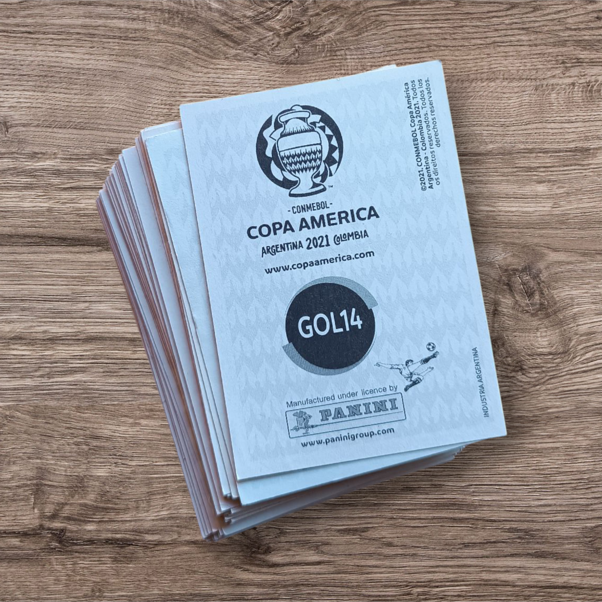 Lote 41 figuritas sin repetir Copa América 2021