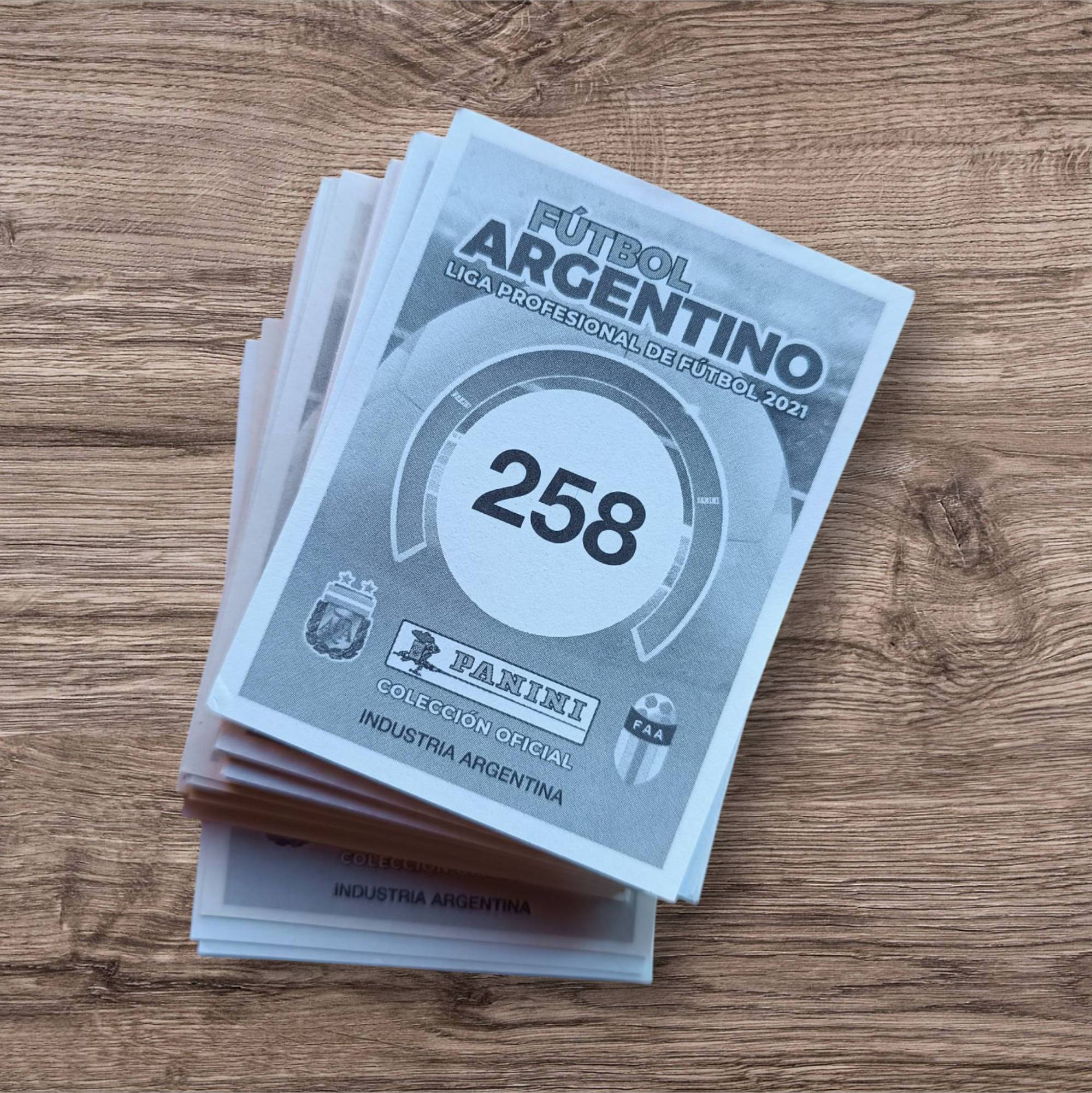 Lote 57 figuritas sin repetir Fútbol Argentino 2021