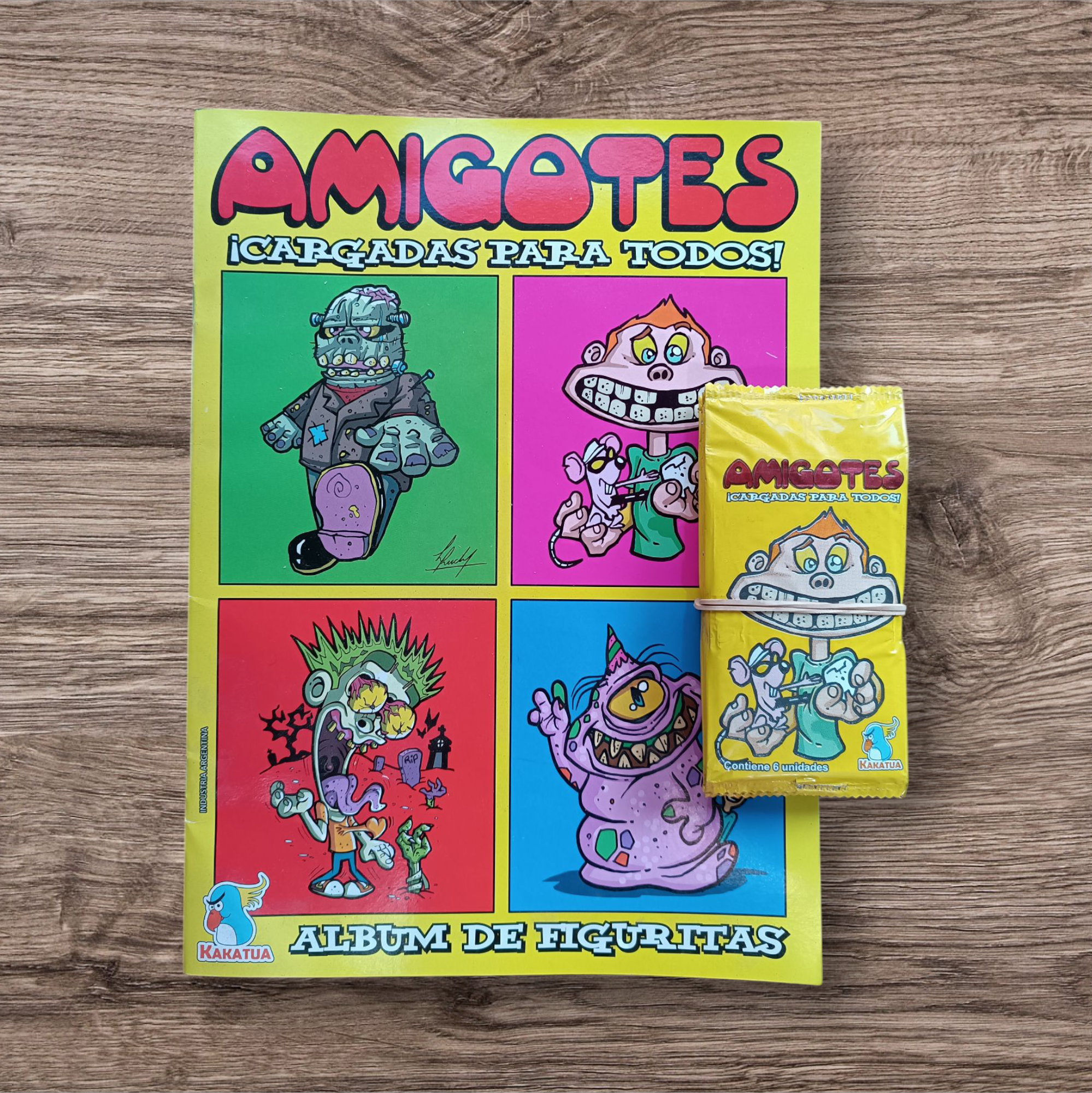 Álbum + 10 sobres Amigotes