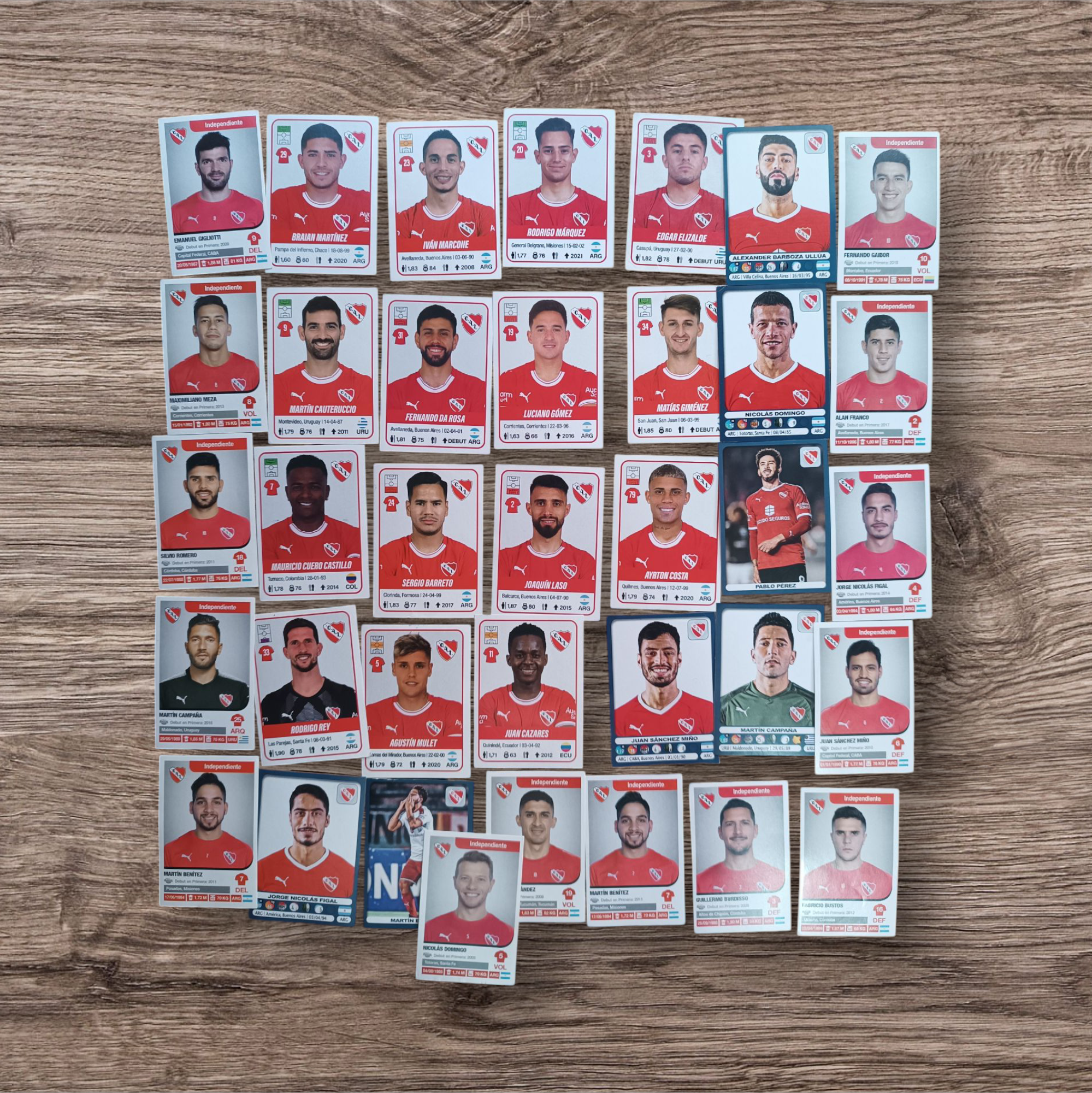 Lote 36 figuritas sin repetir Club Independiente de Avellaneda