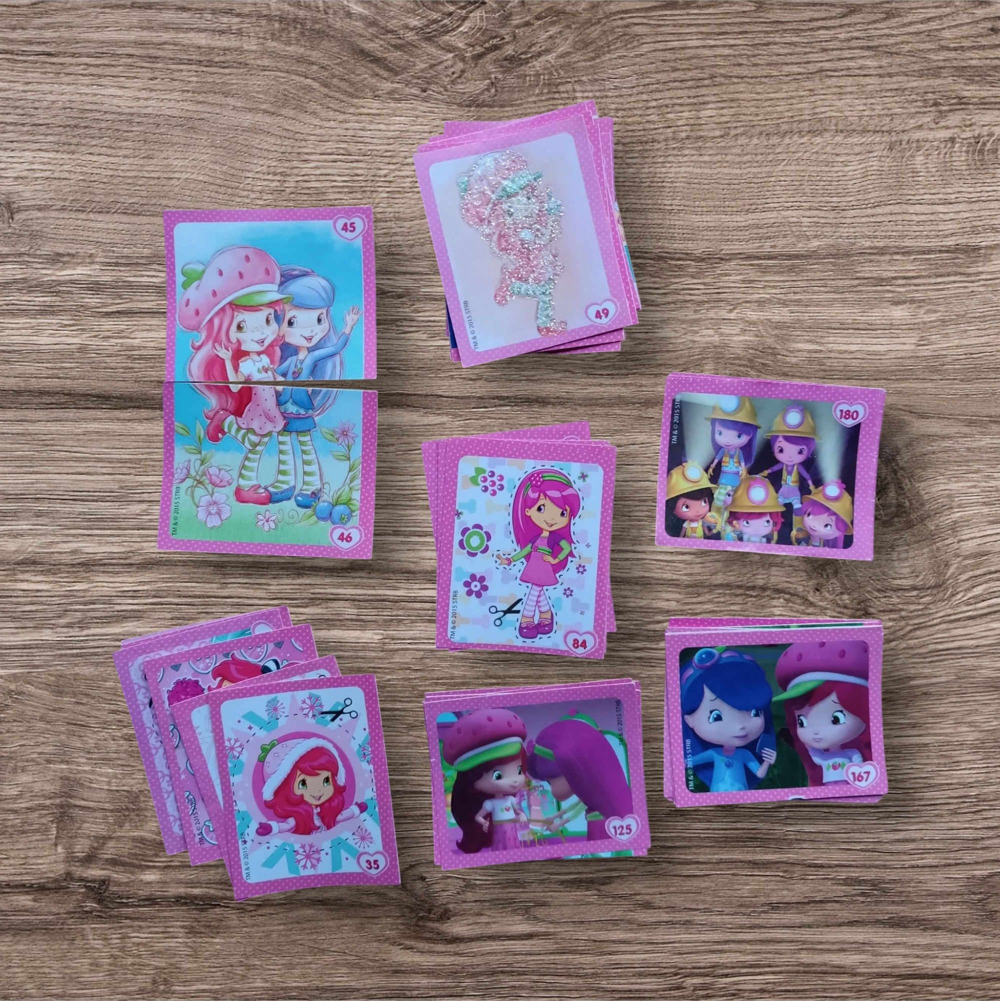 Encantador lote 34 figuritas sin repetir Frutillitas