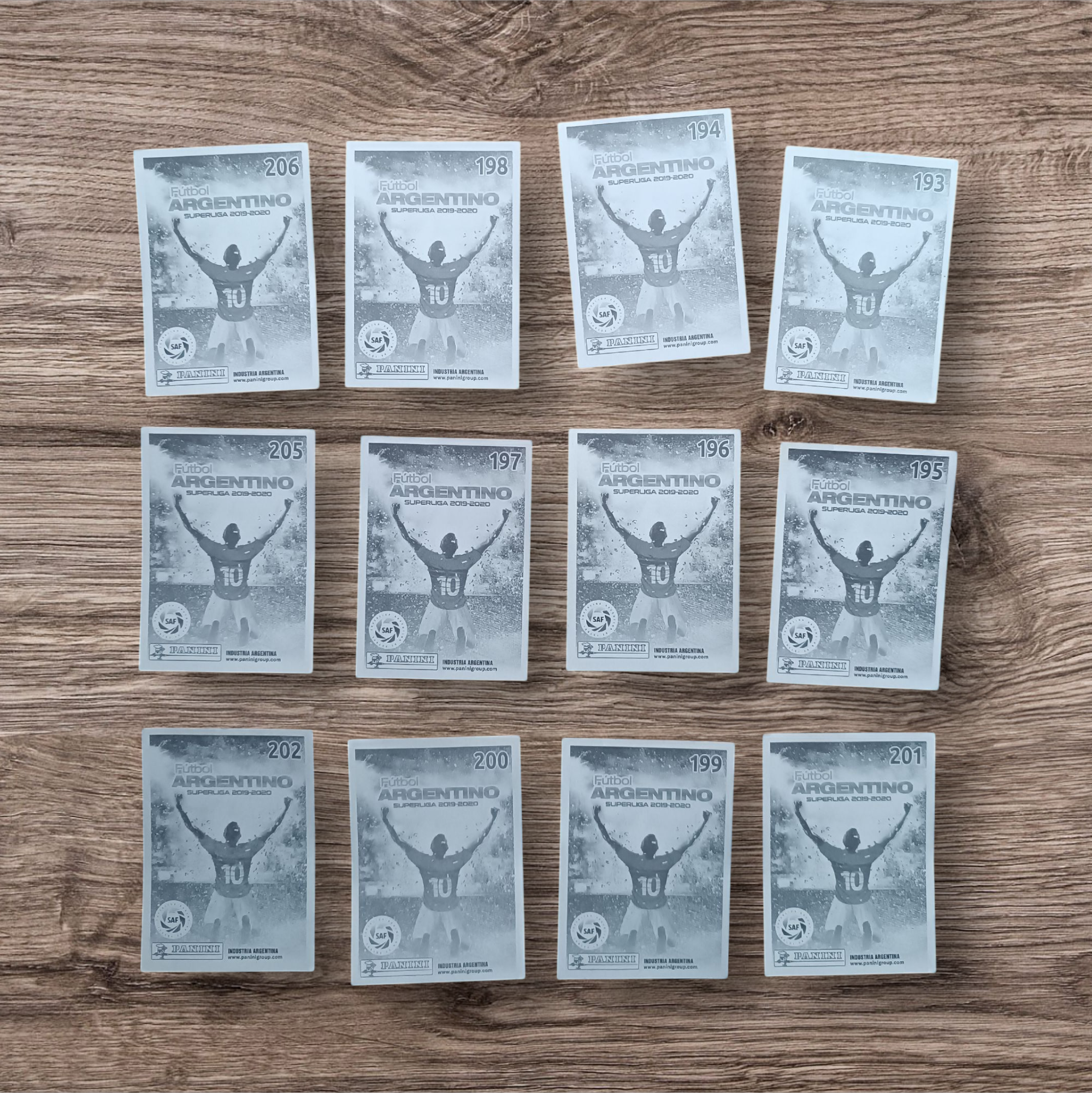 Lote 12 figuritas sin repetir Gimnasia y Esgrima de La Plata